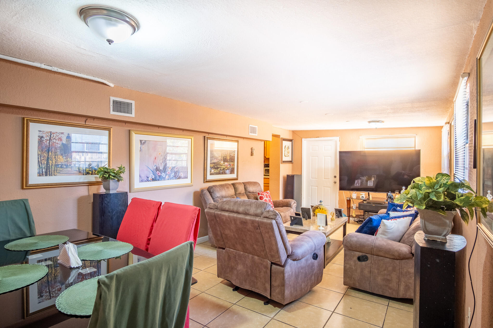 3148 E Palm Drive