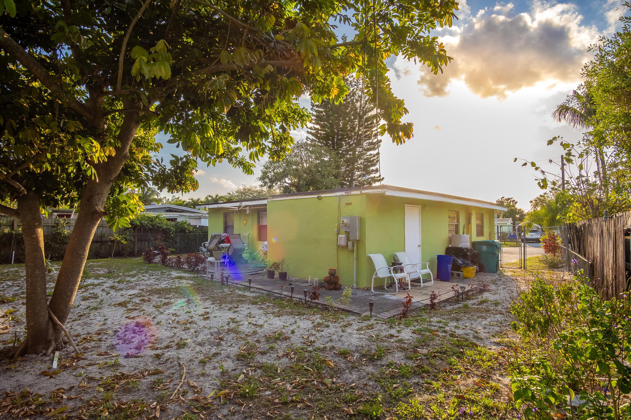 3148 E Palm Drive