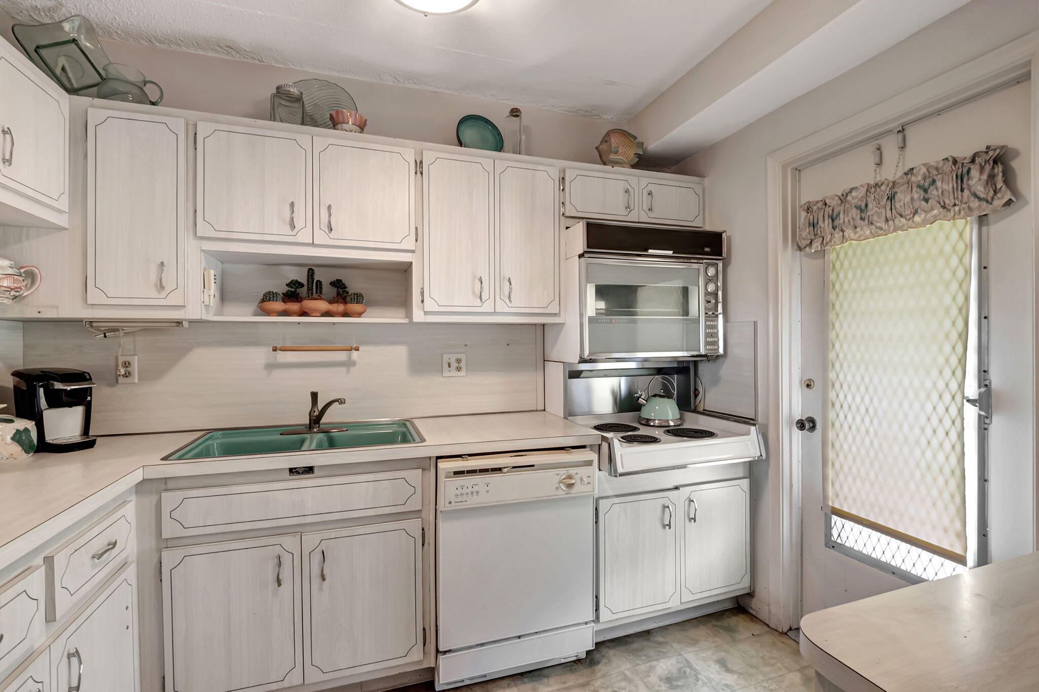 400 NE 20th Street B106