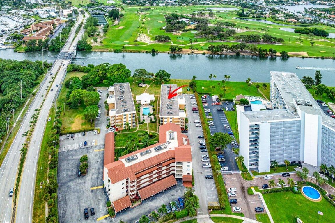 308 Golfview Road 401