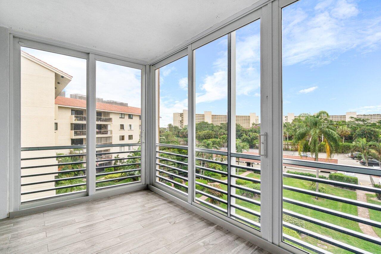 308 Golfview Road 401