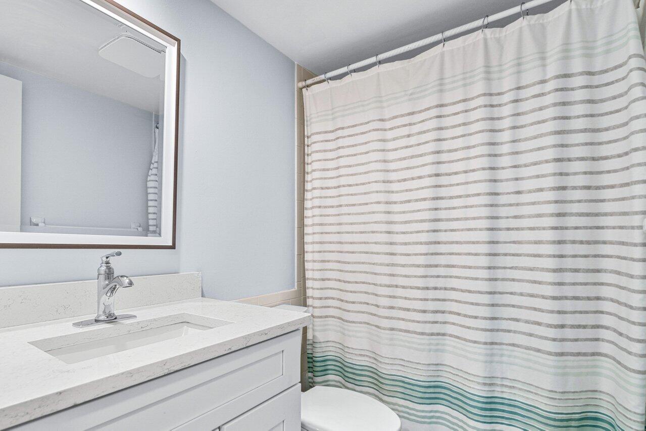 308 Golfview Road 401