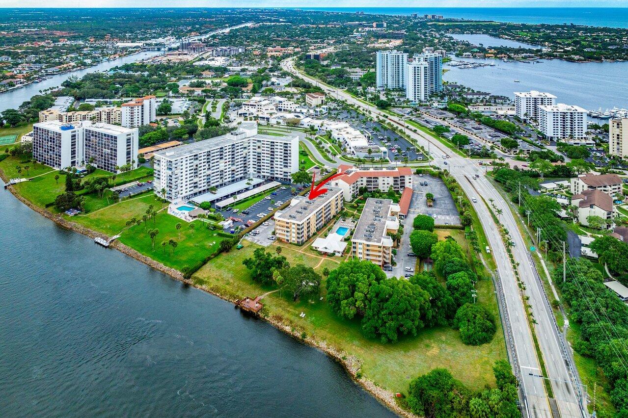 308 Golfview Road 401