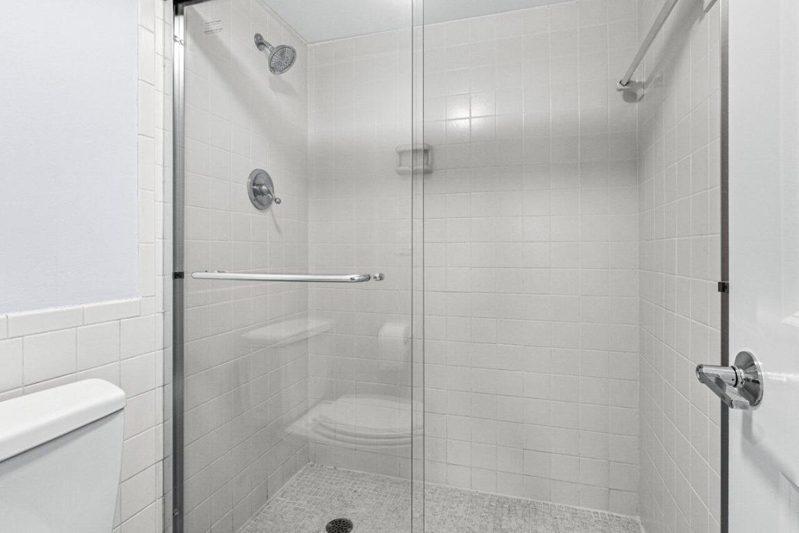 308 Golfview Road 401