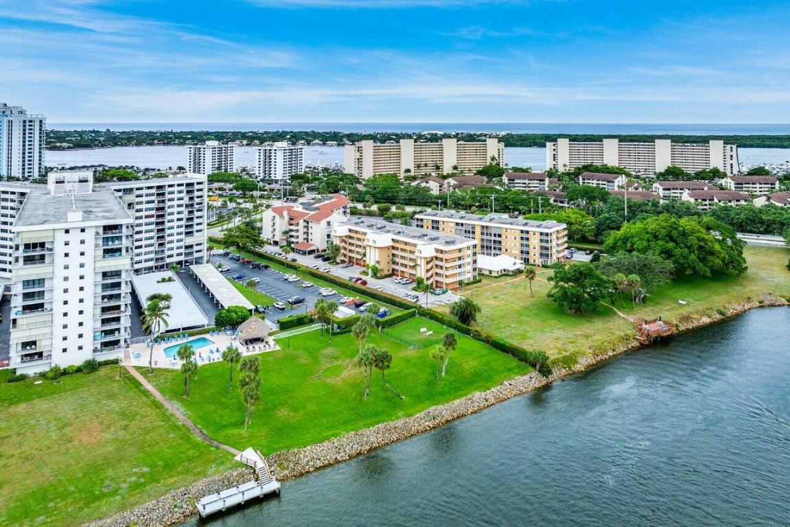 308 Golfview Road 401