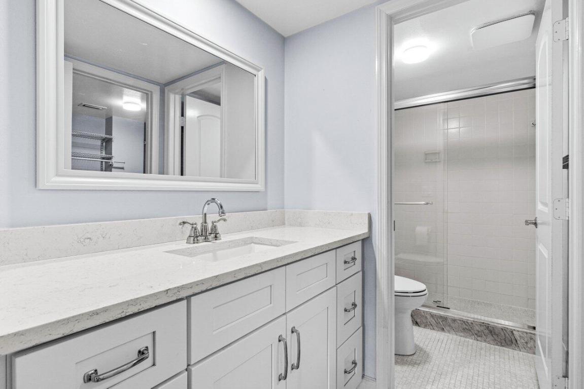 308 Golfview Road 401