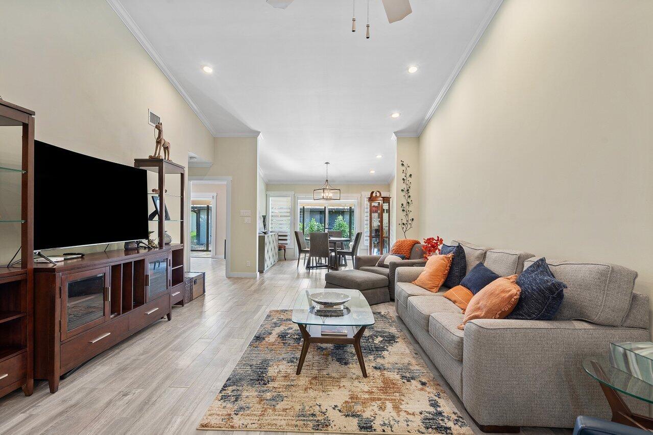 5328 Fig Palm Way A