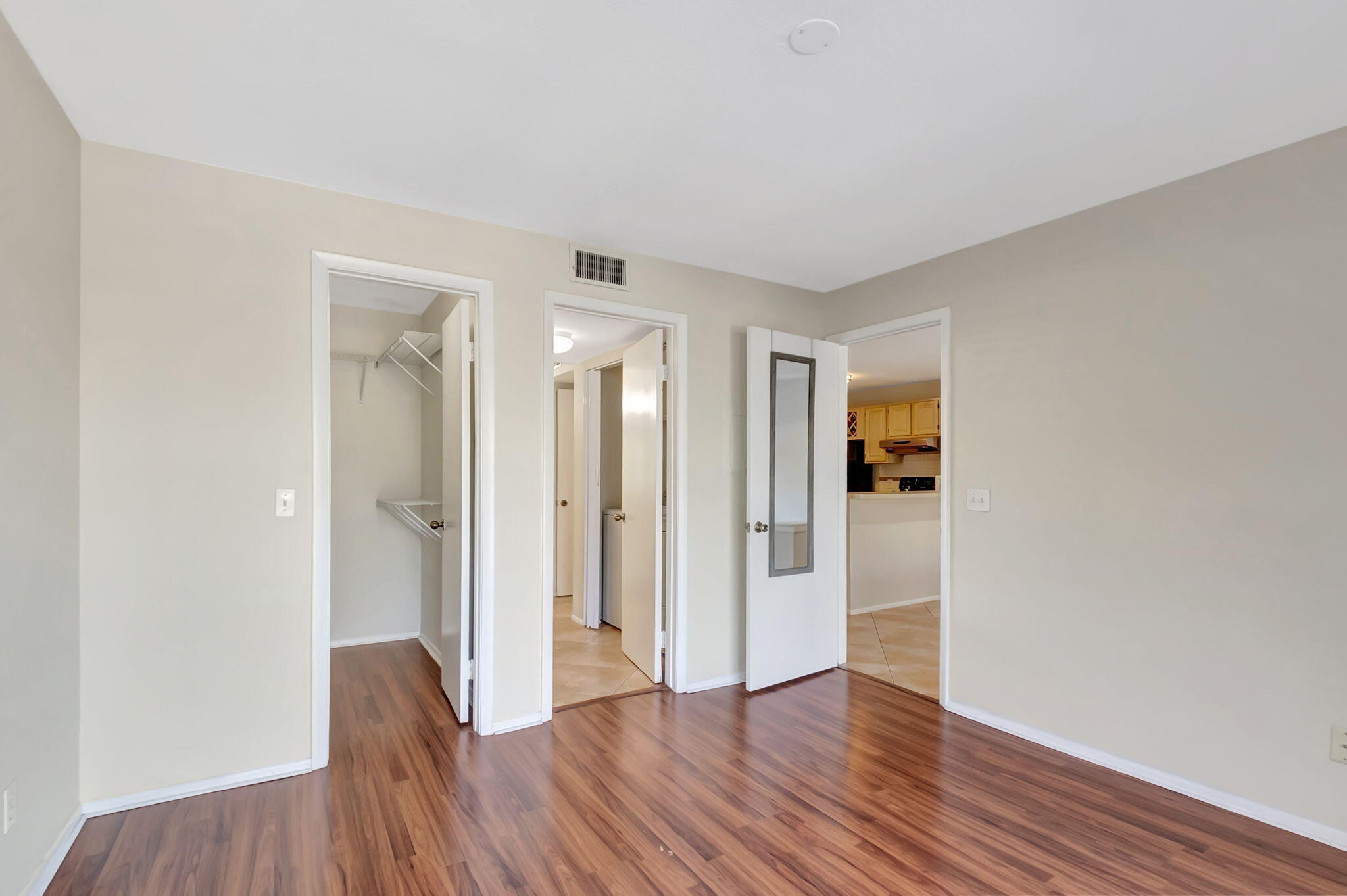 1760 Palm Cove Boulevard 5-202