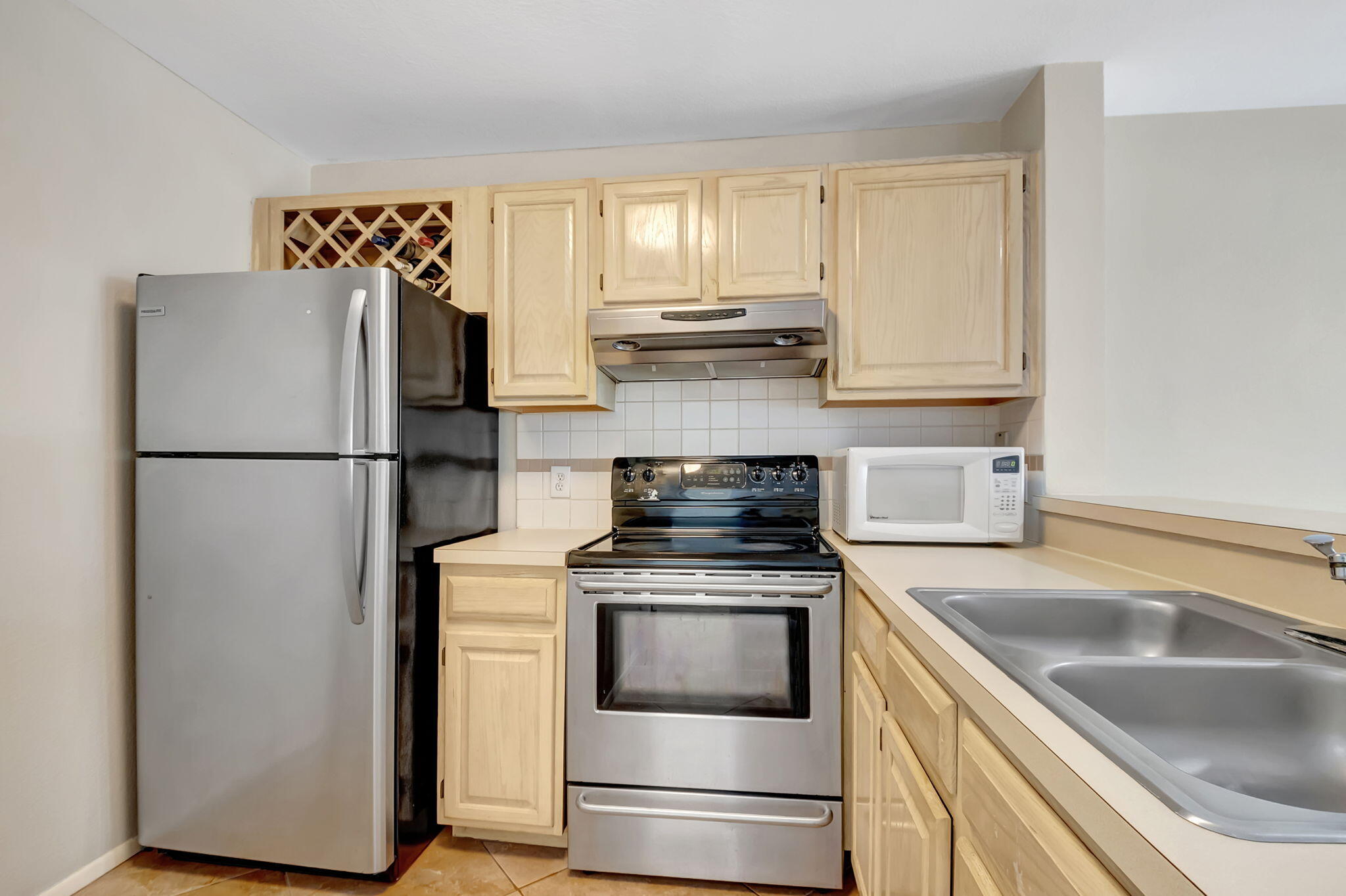 1760 Palm Cove Boulevard 5-202