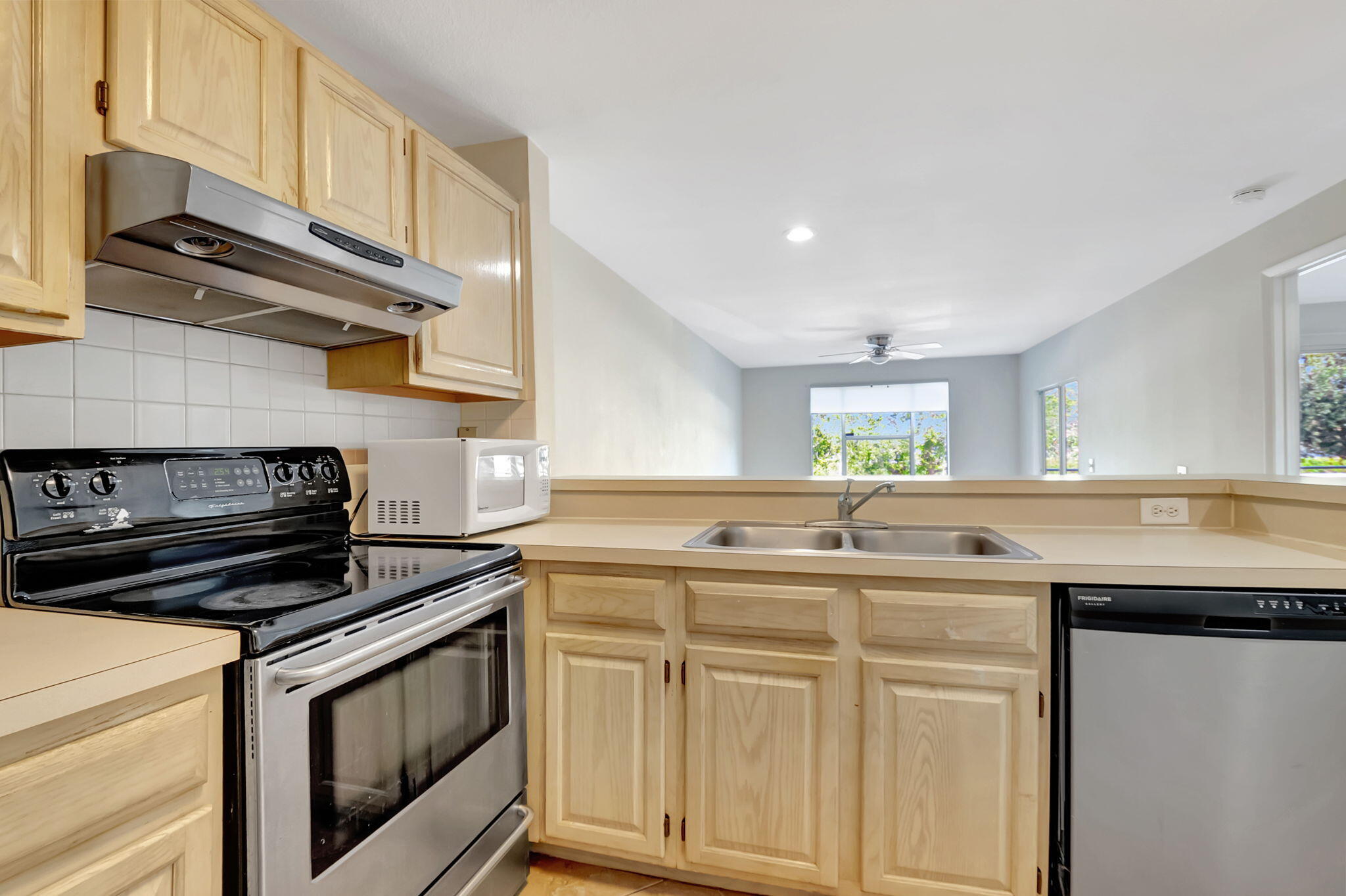 1760 Palm Cove Boulevard 5-202