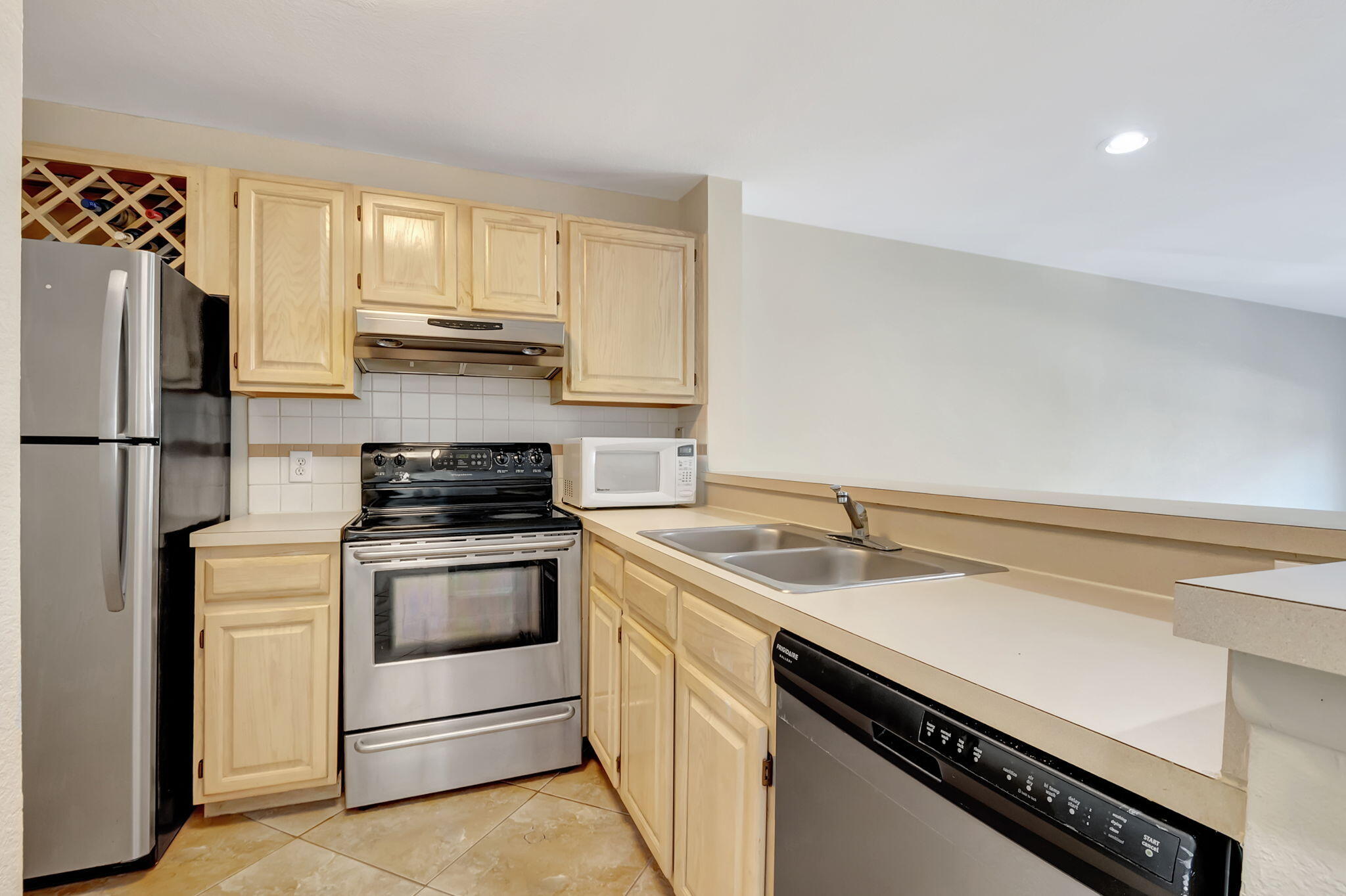 1760 Palm Cove Boulevard 5-202