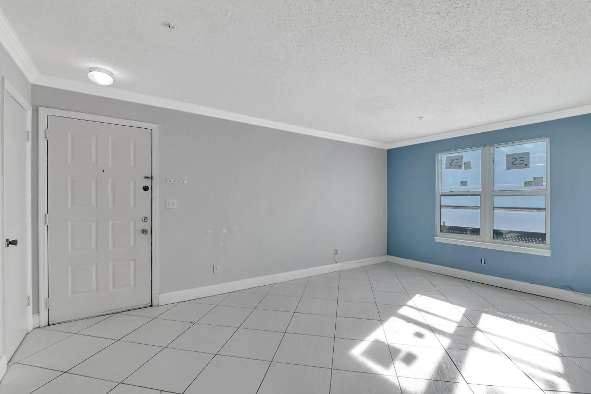 2301 N Congress Avenue 23