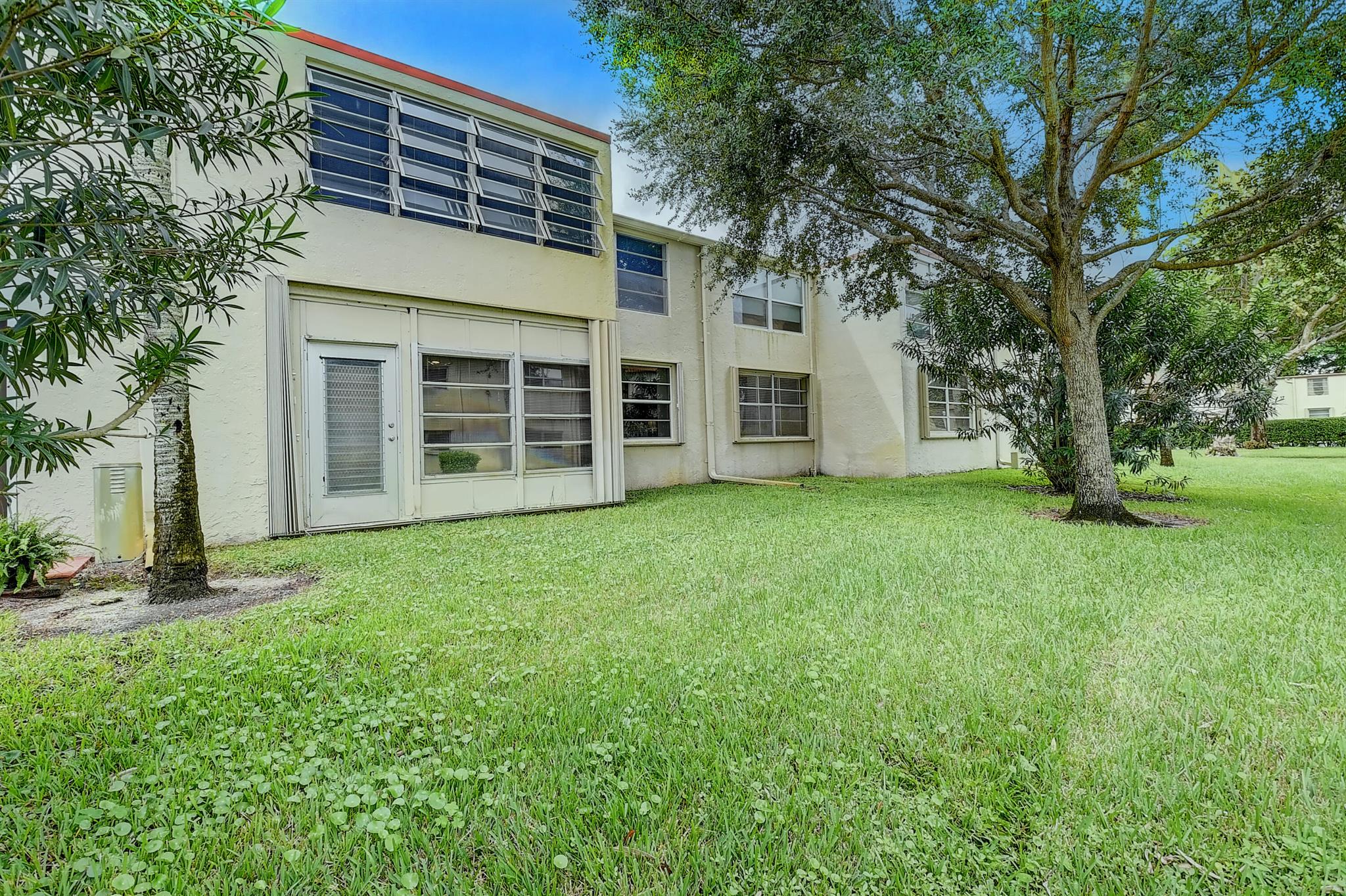 7 Willowbrook Lane 103