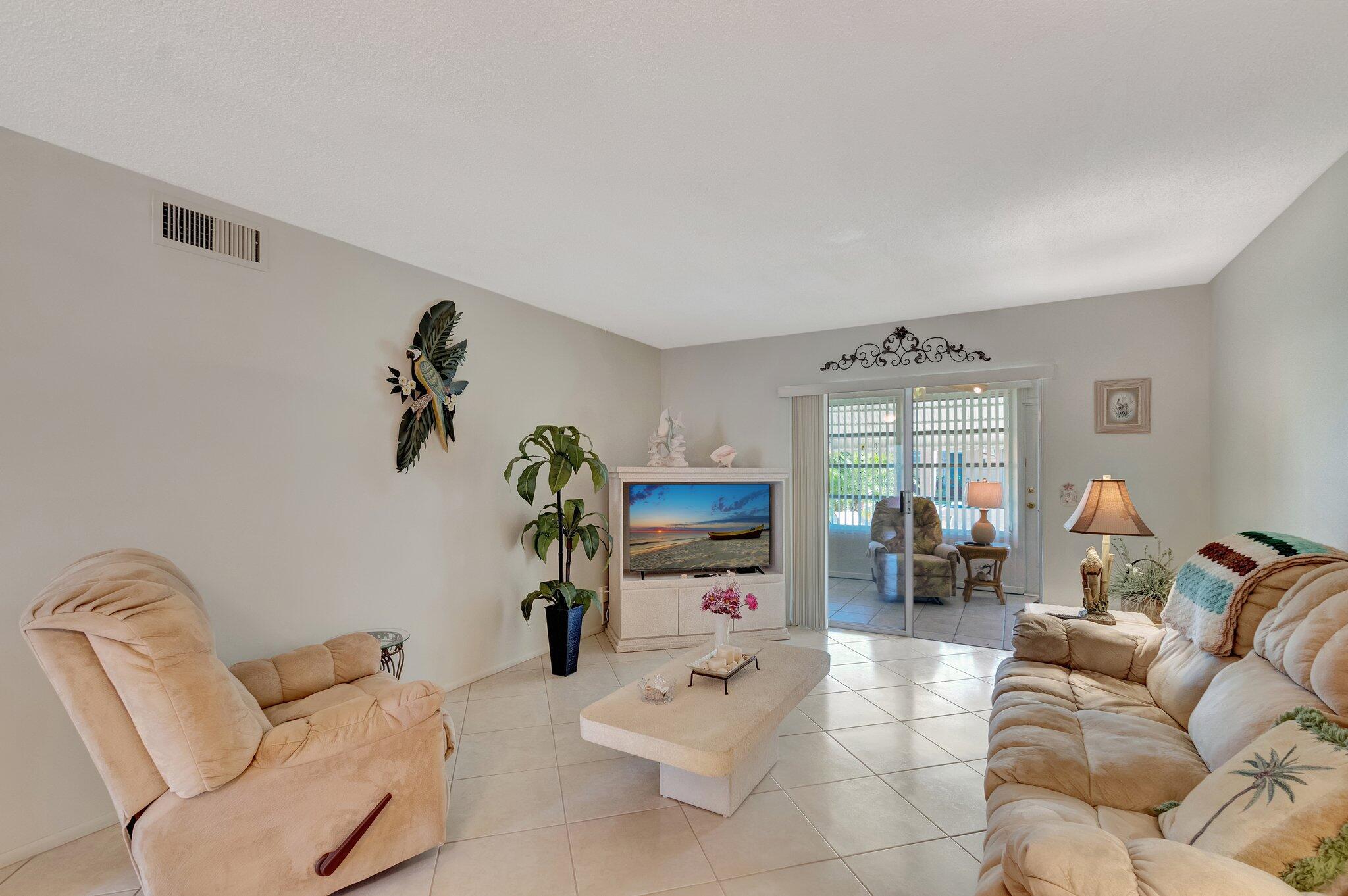 2152 NE 1st Way 101
