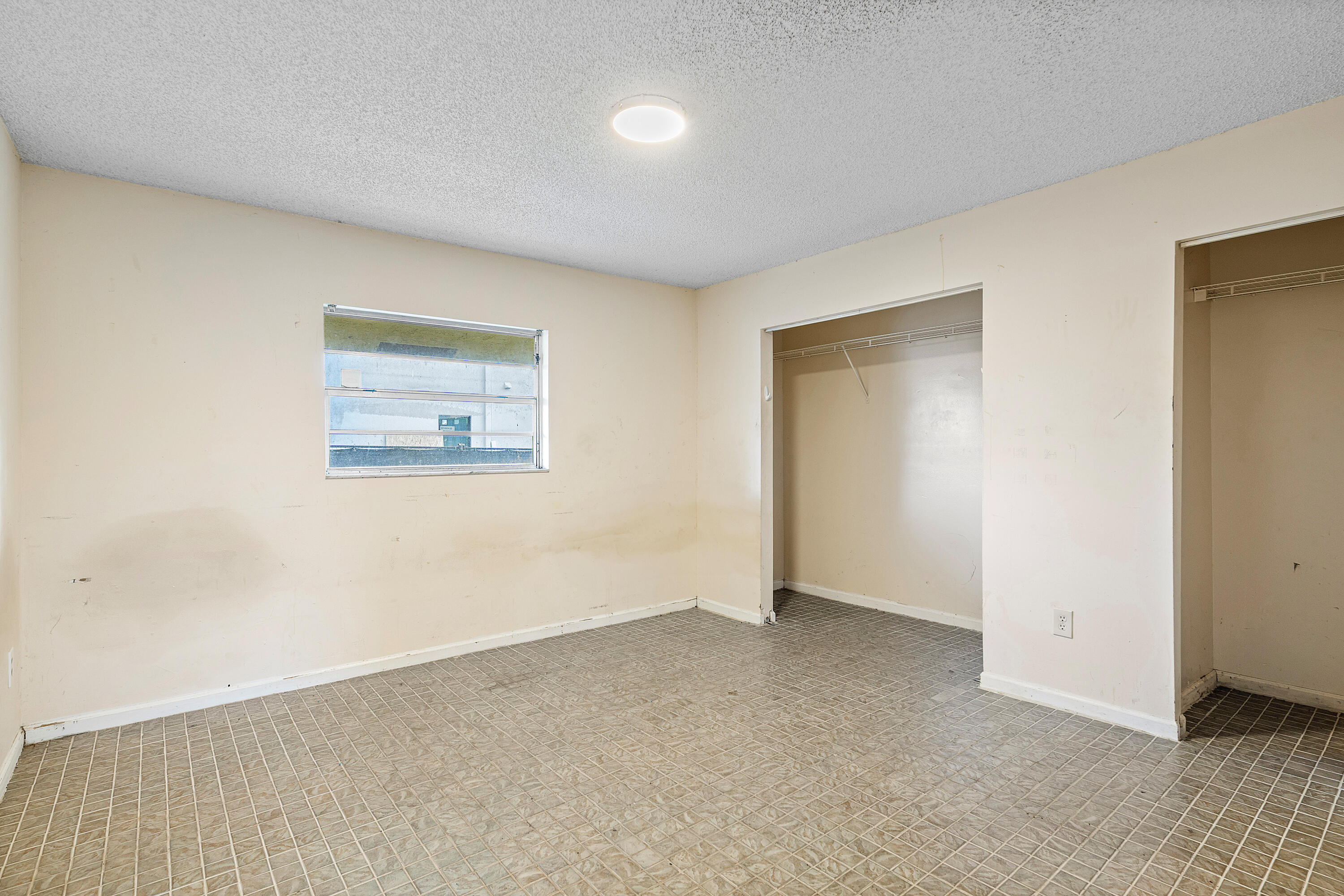 144 SW 2nd Avenue