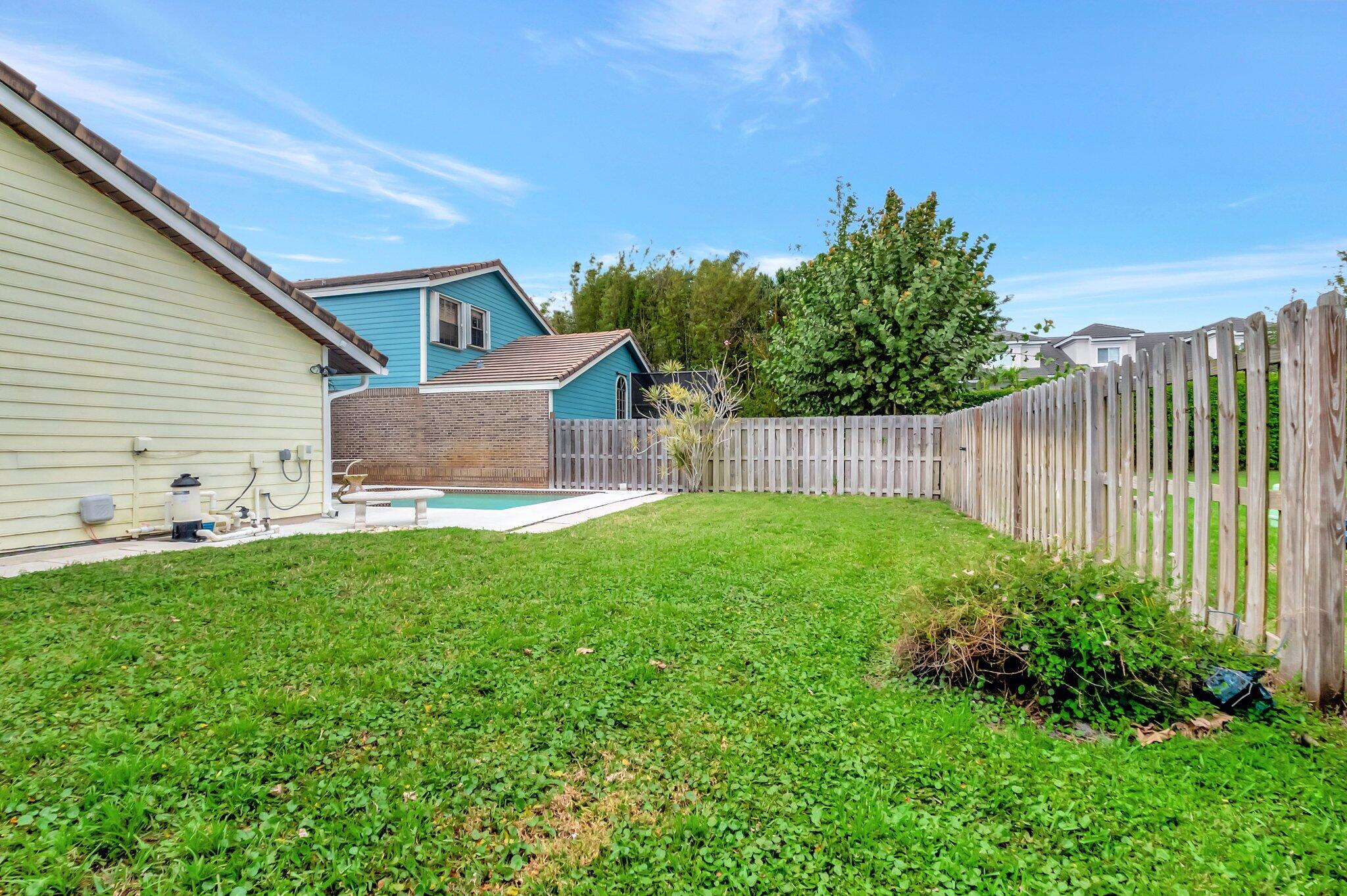 4171 NW 2nd Street