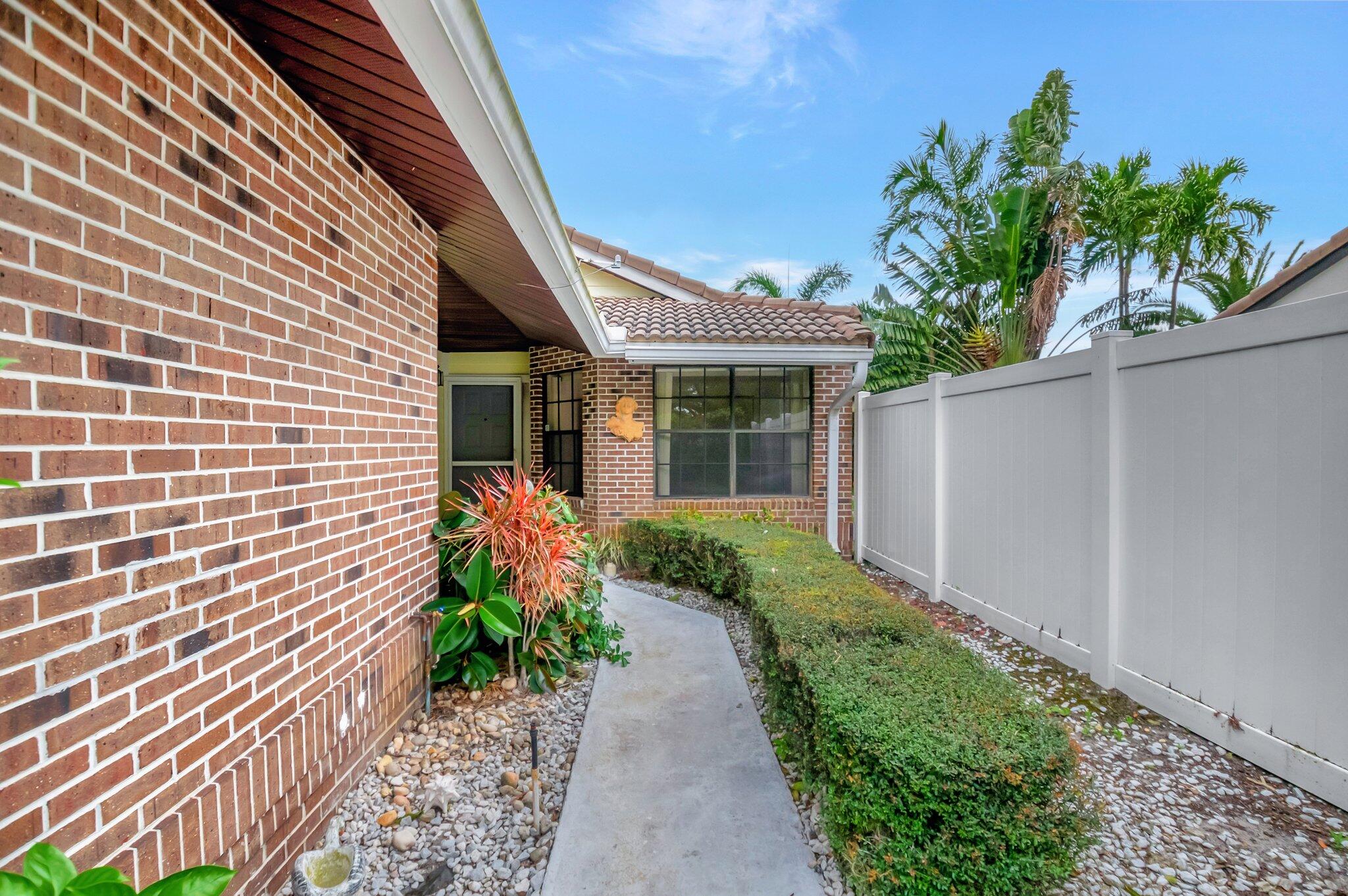 4171 NW 2nd Street