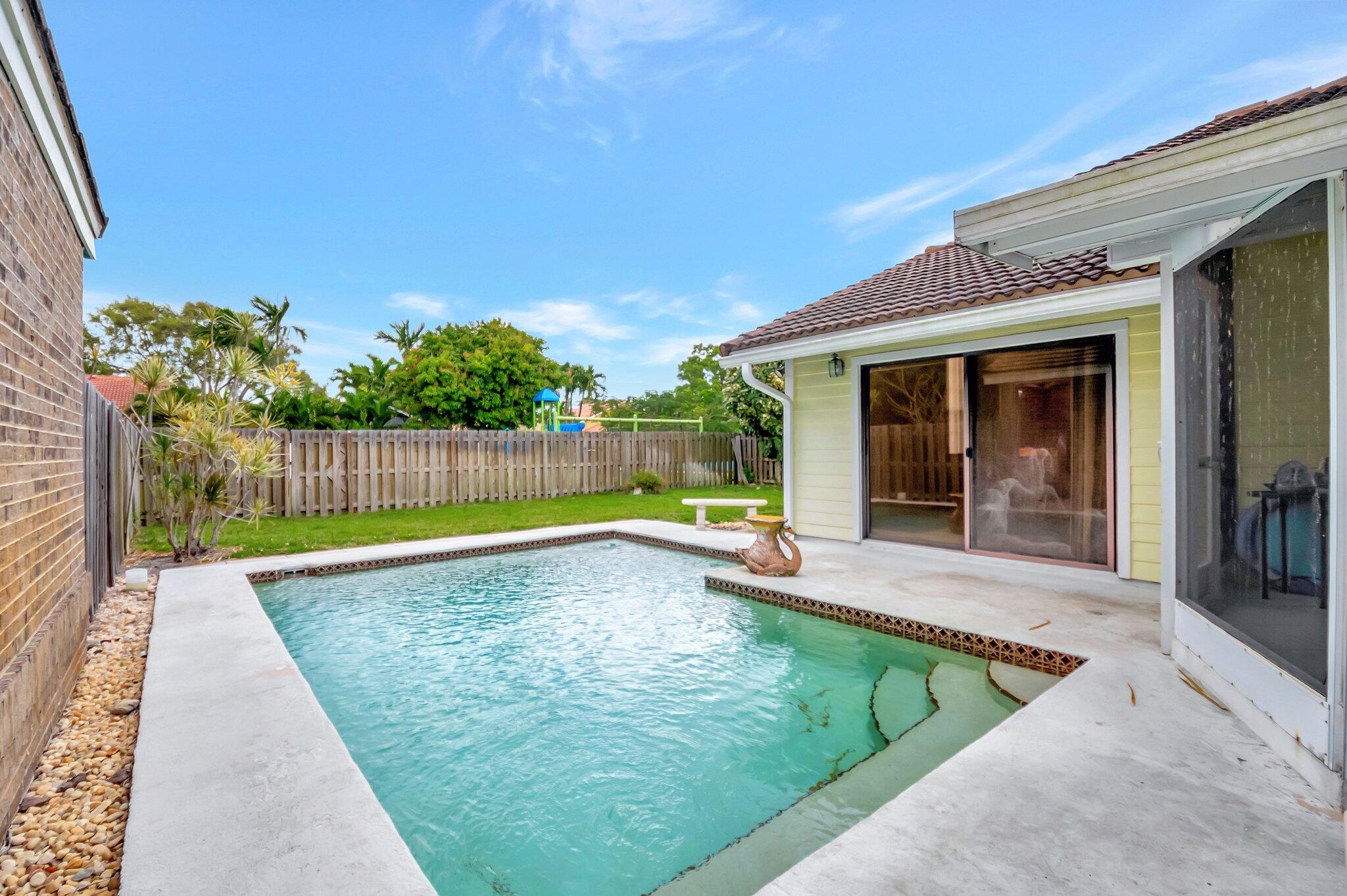 4171 NW 2nd Street