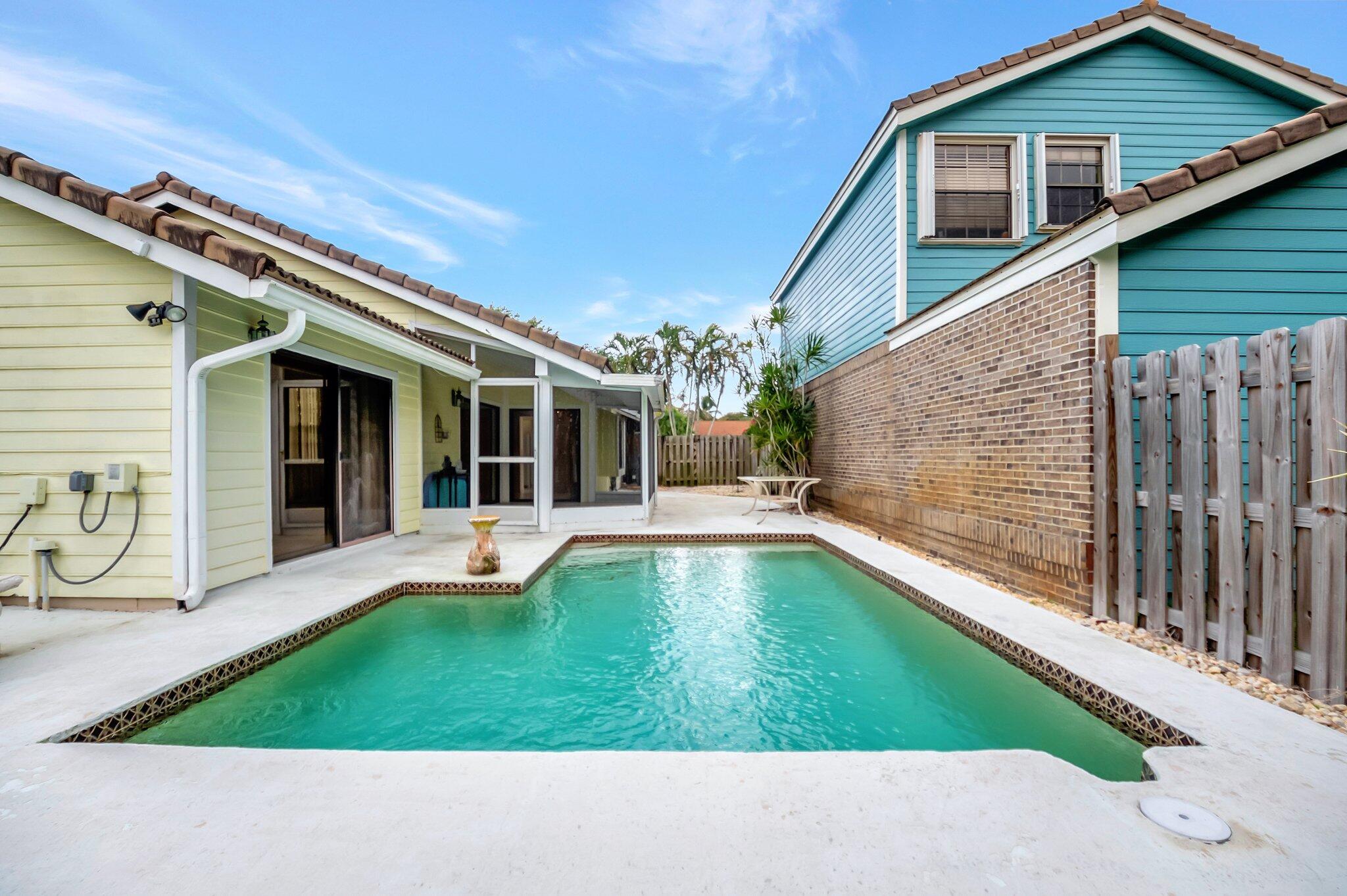 4171 NW 2nd Street