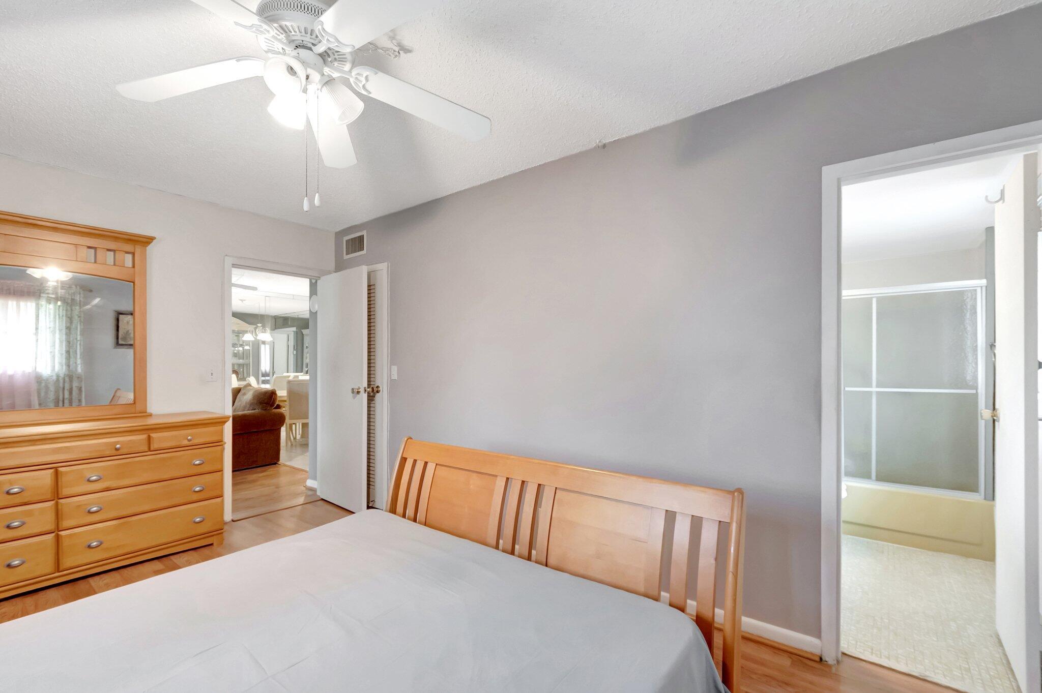 1 Abbey Lane 201