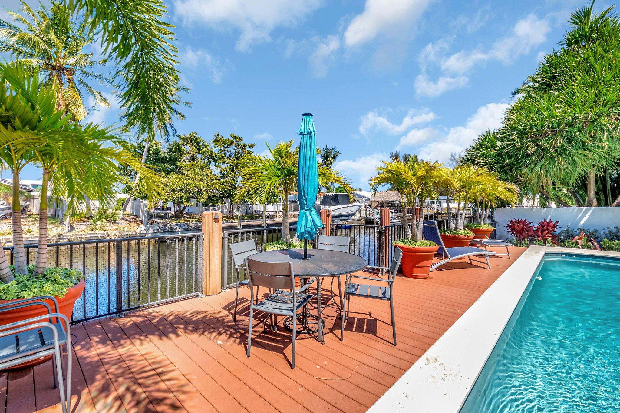 399 SW 15th Street