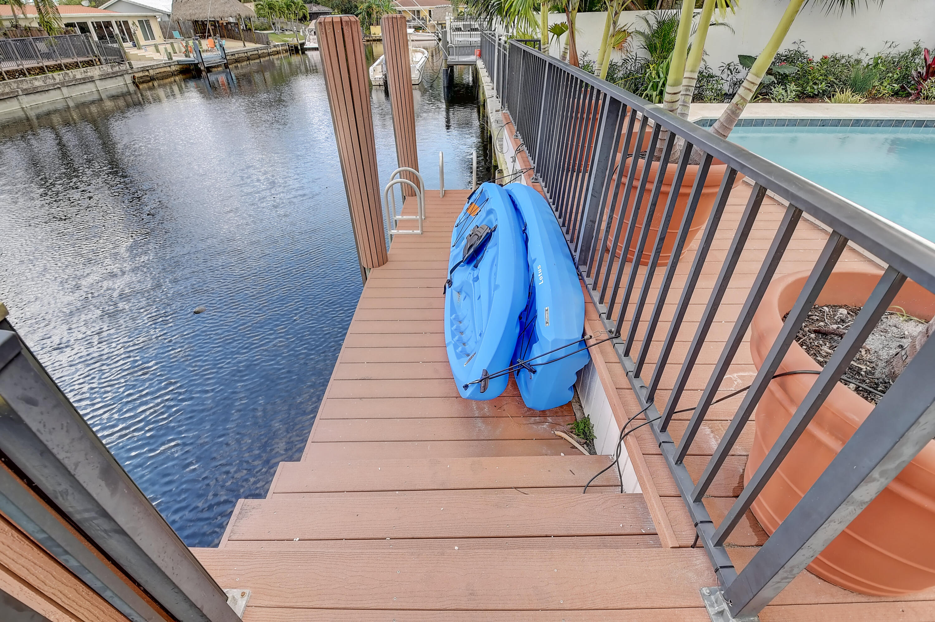 399 SW 15th Street