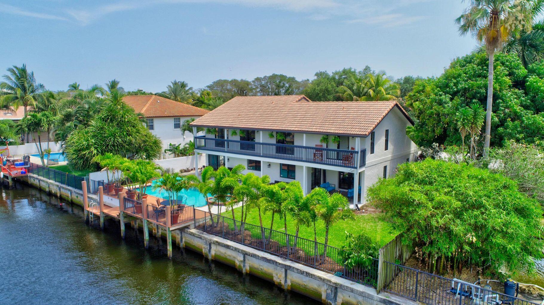 399 SW 15th Street