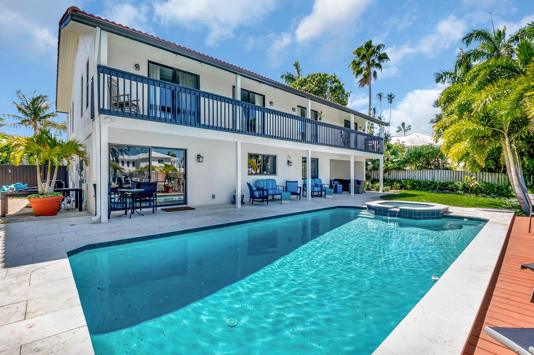 399 SW 15th Street