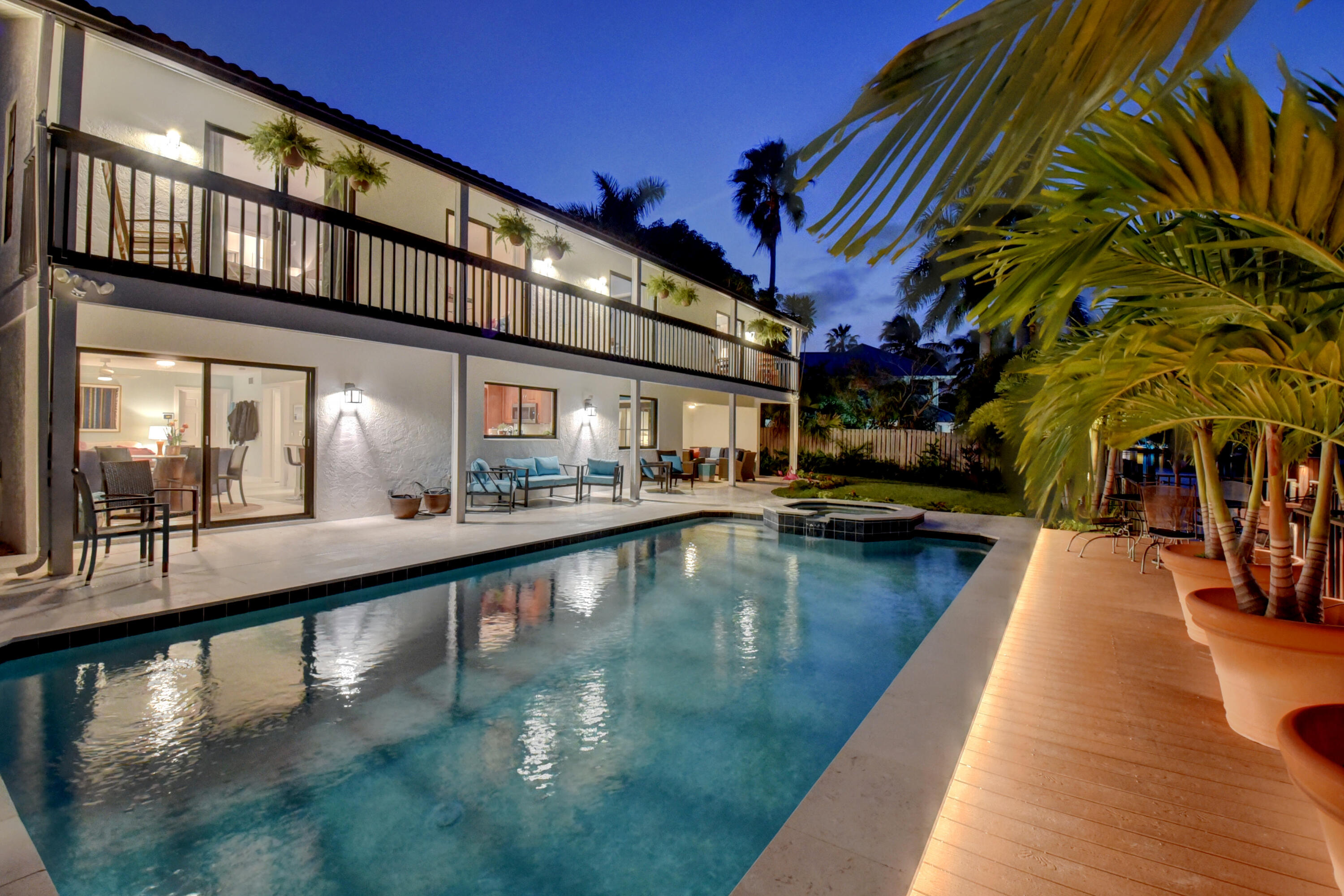 399 SW 15th Street