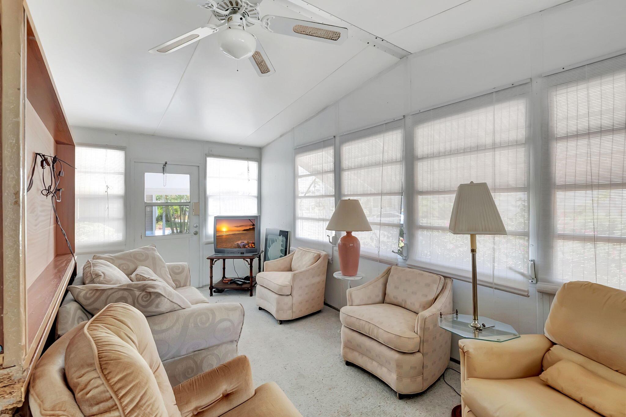 12375 S Military Trail S 55