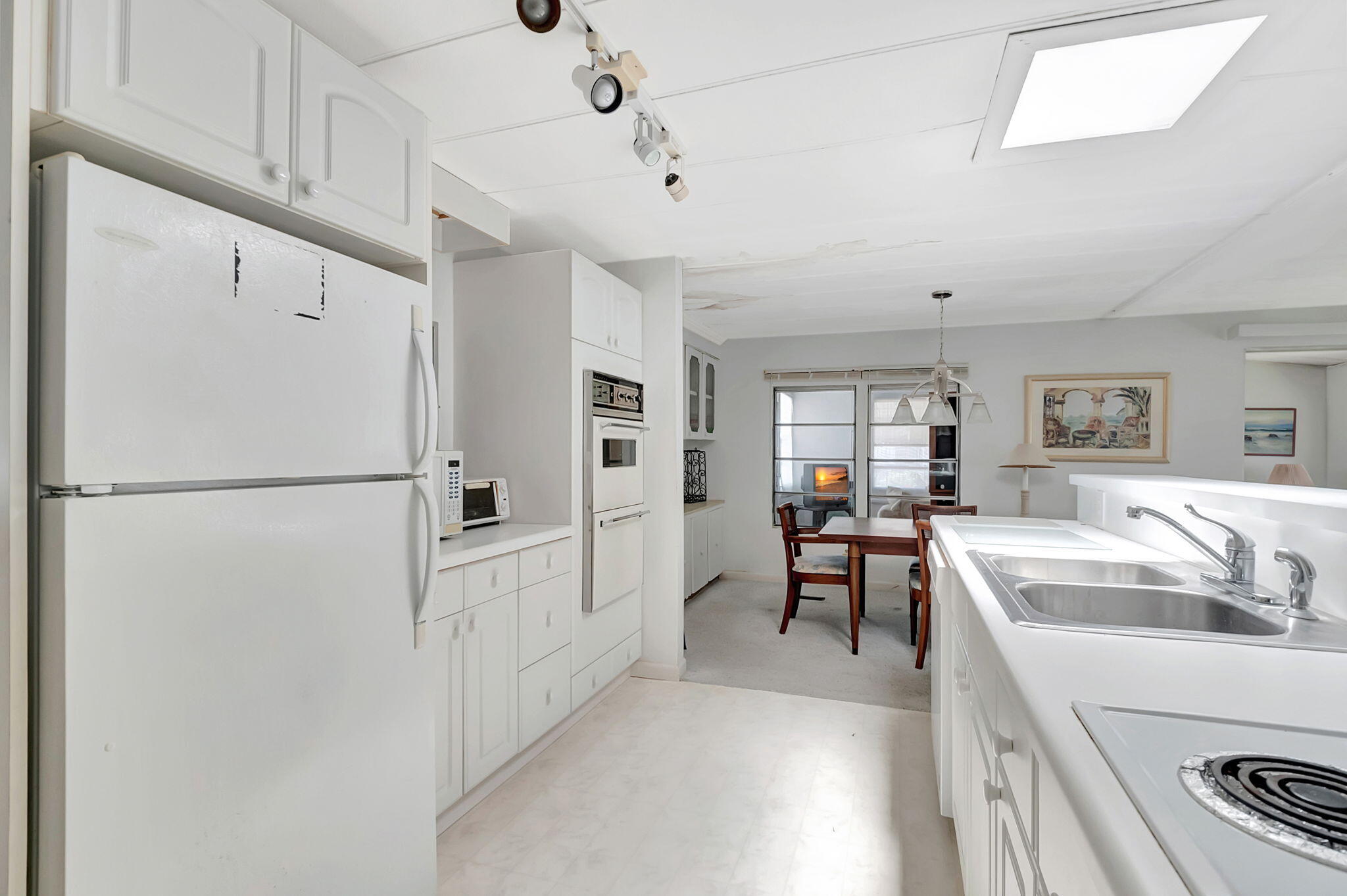 12375 S Military Trail S 55