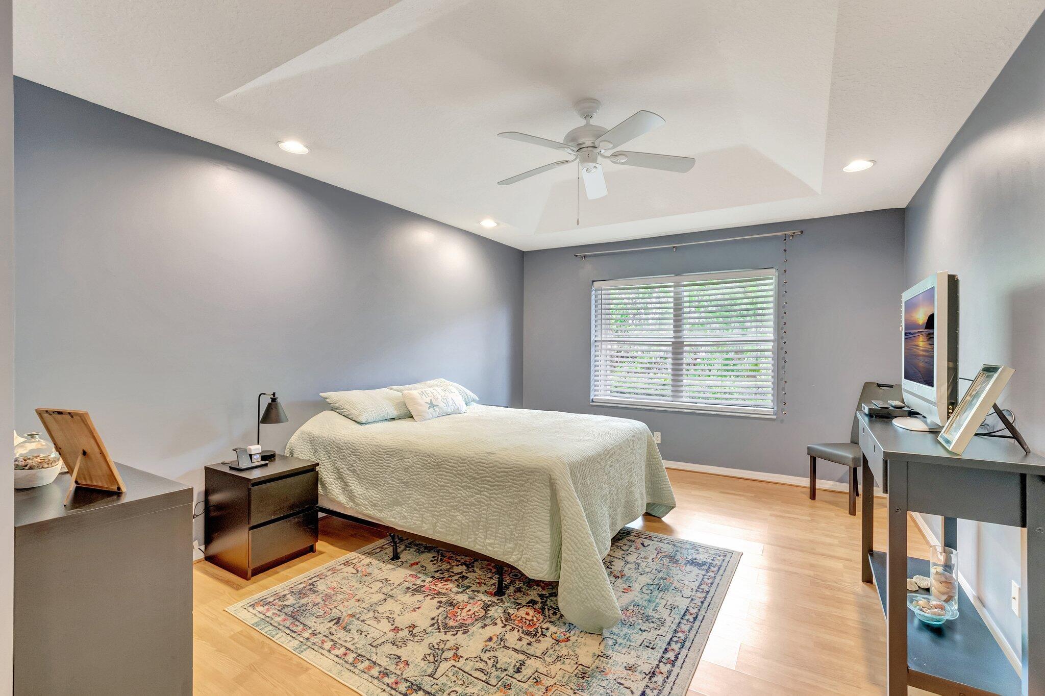 14211 W La Sedona Circle