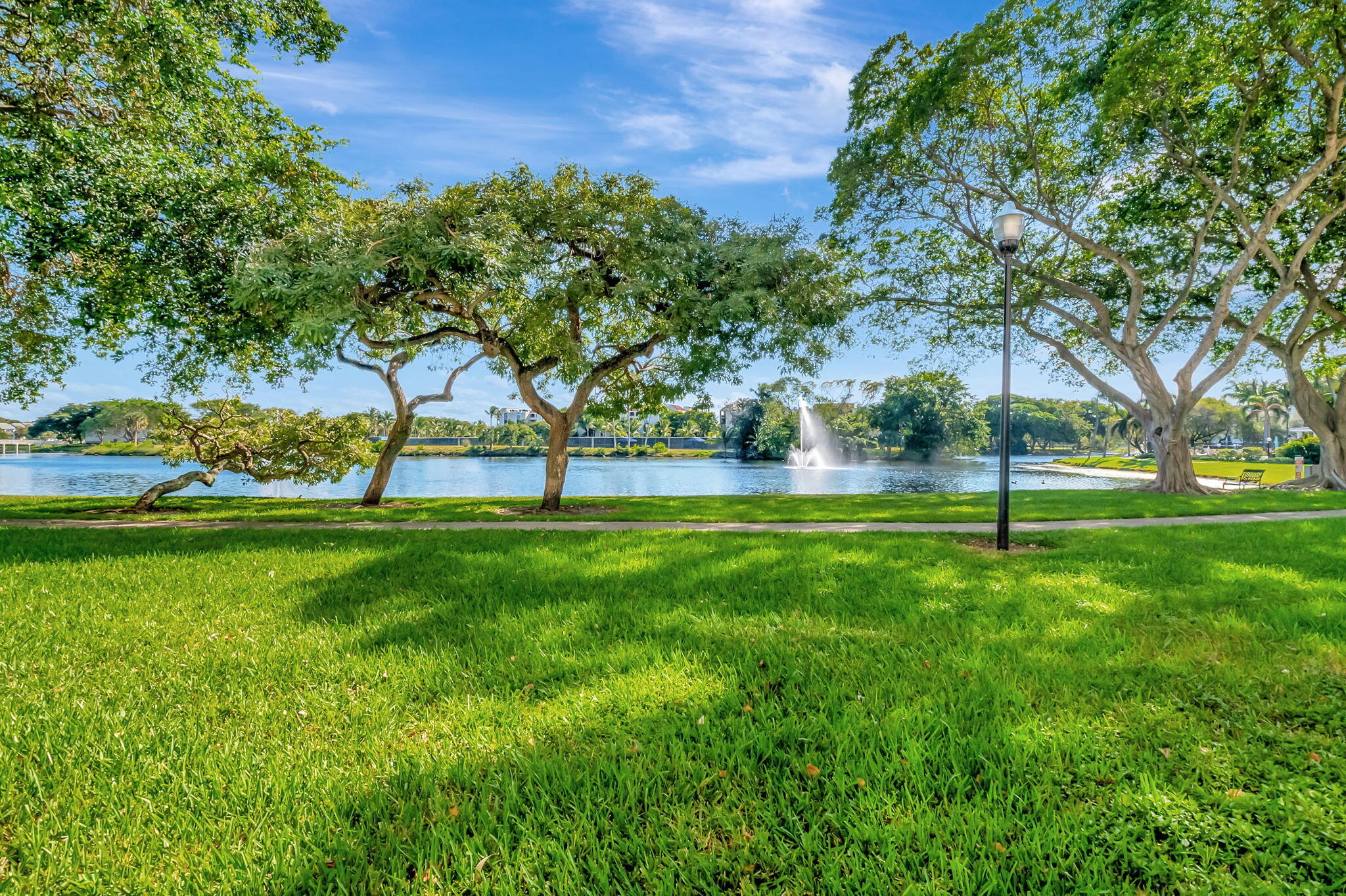 950 Lavers Circle F109