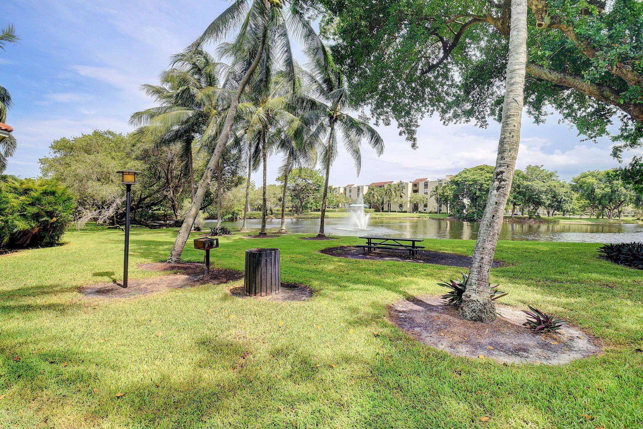 950 Lavers Circle F109