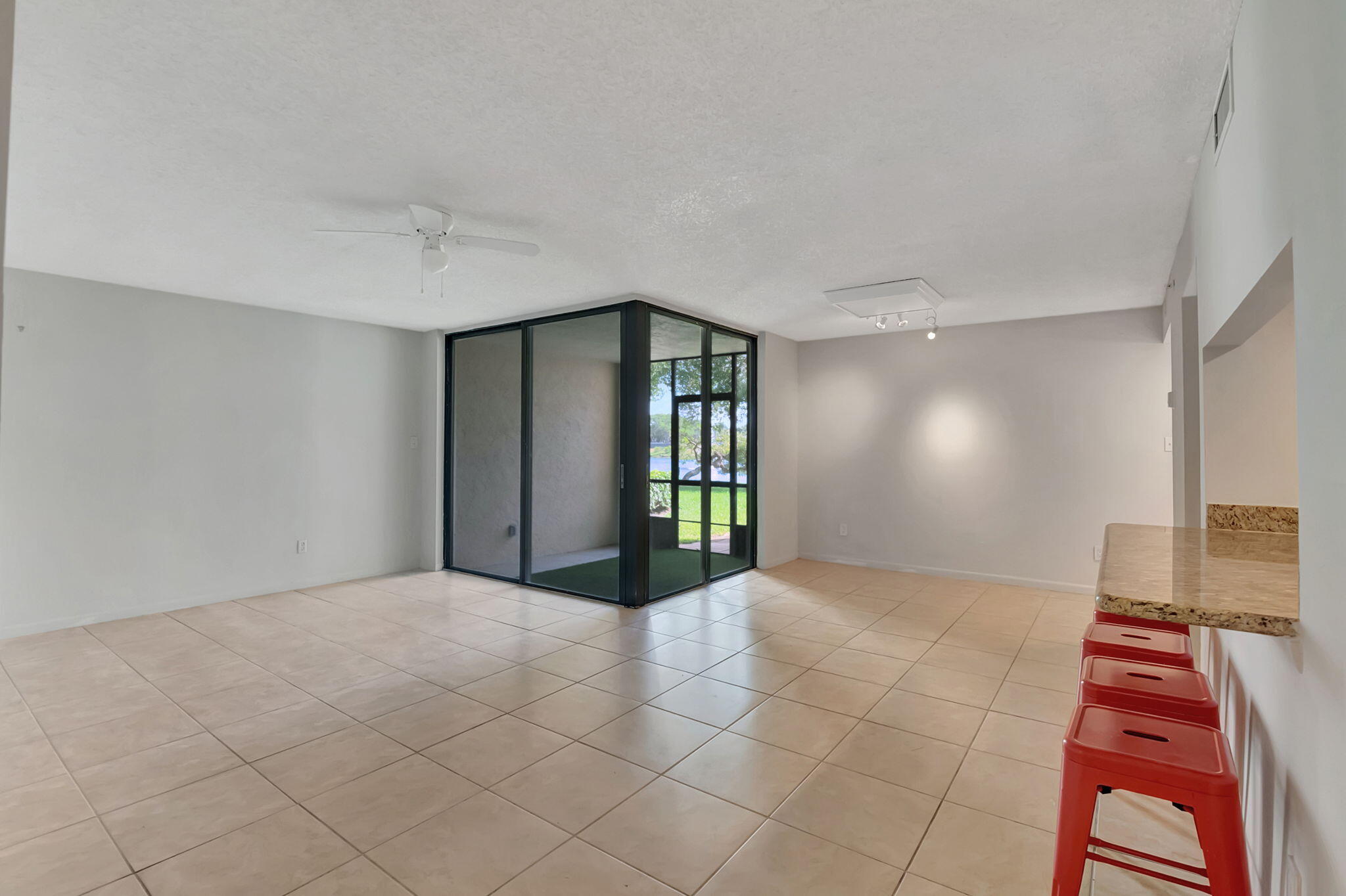 950 Lavers Circle F109