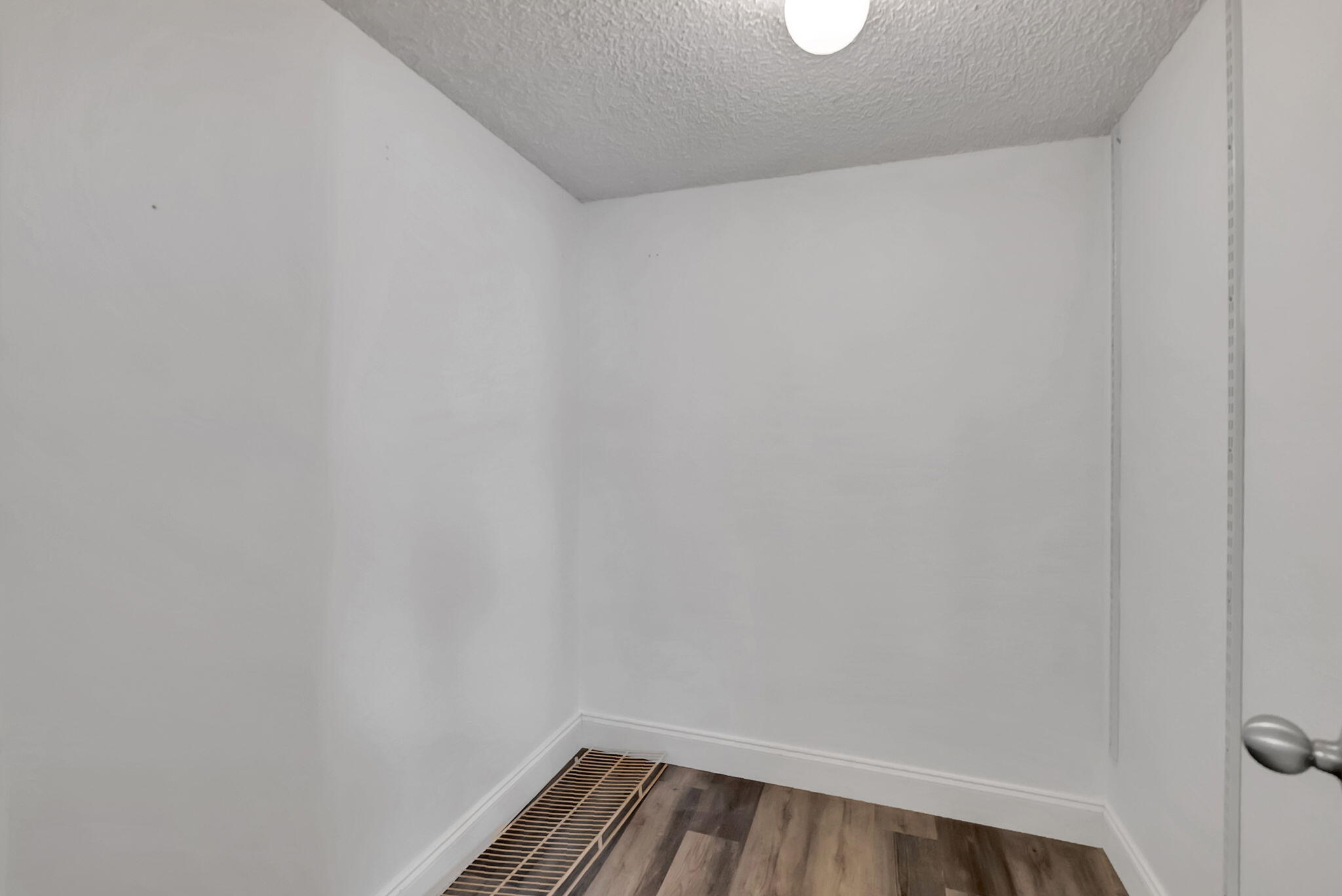 950 Lavers Circle F109