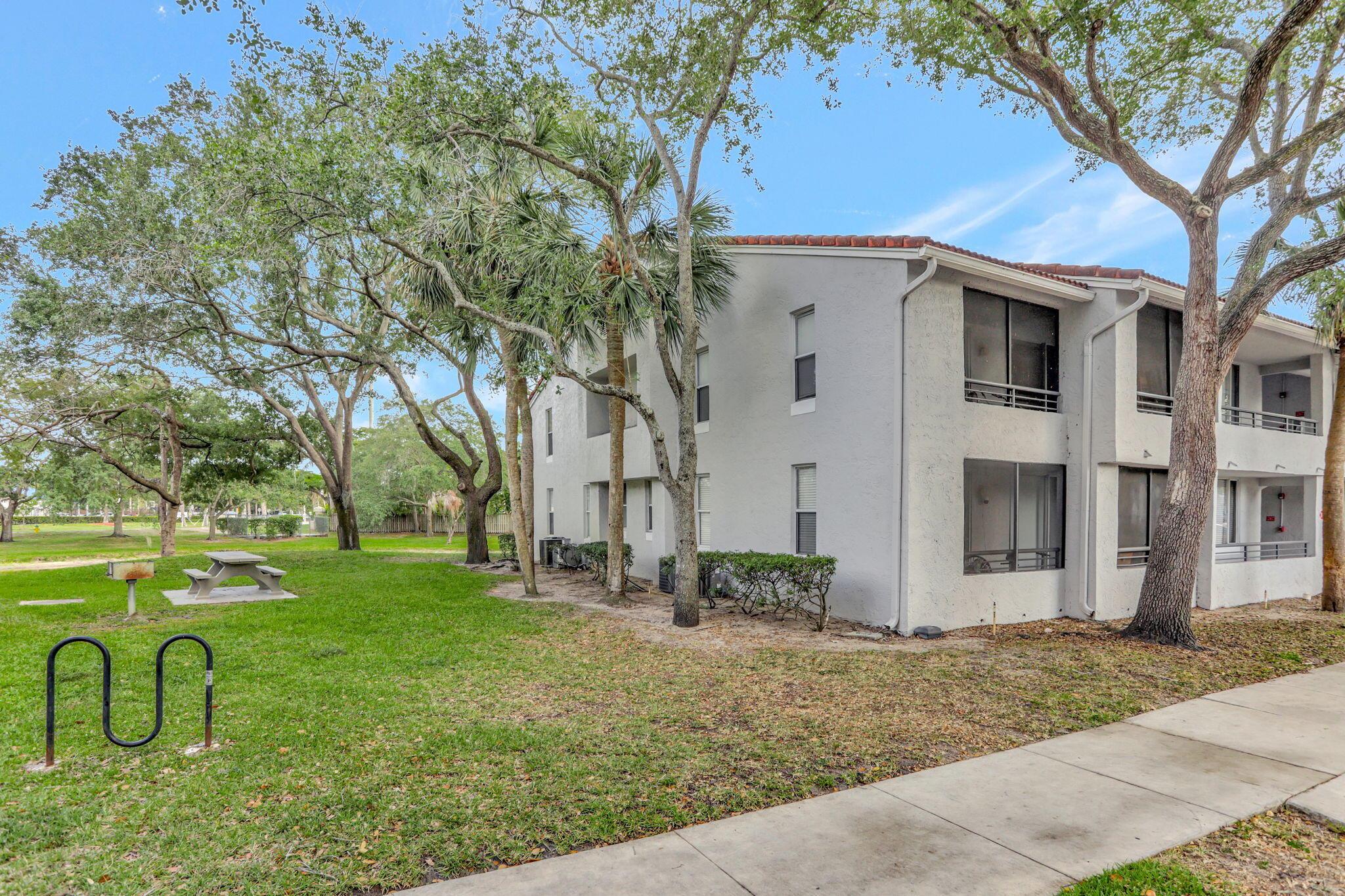 621 Lyons Road 9201