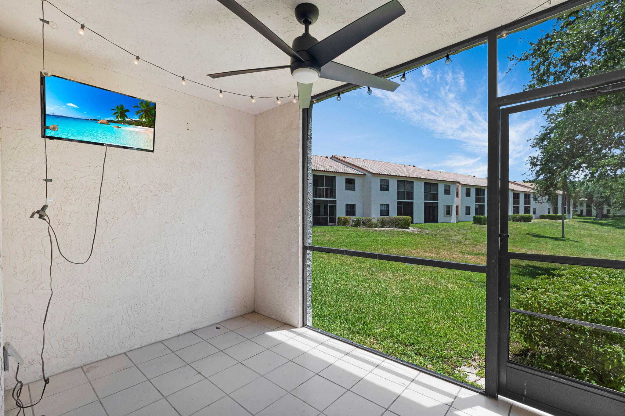 320 Norwood Terrace N114