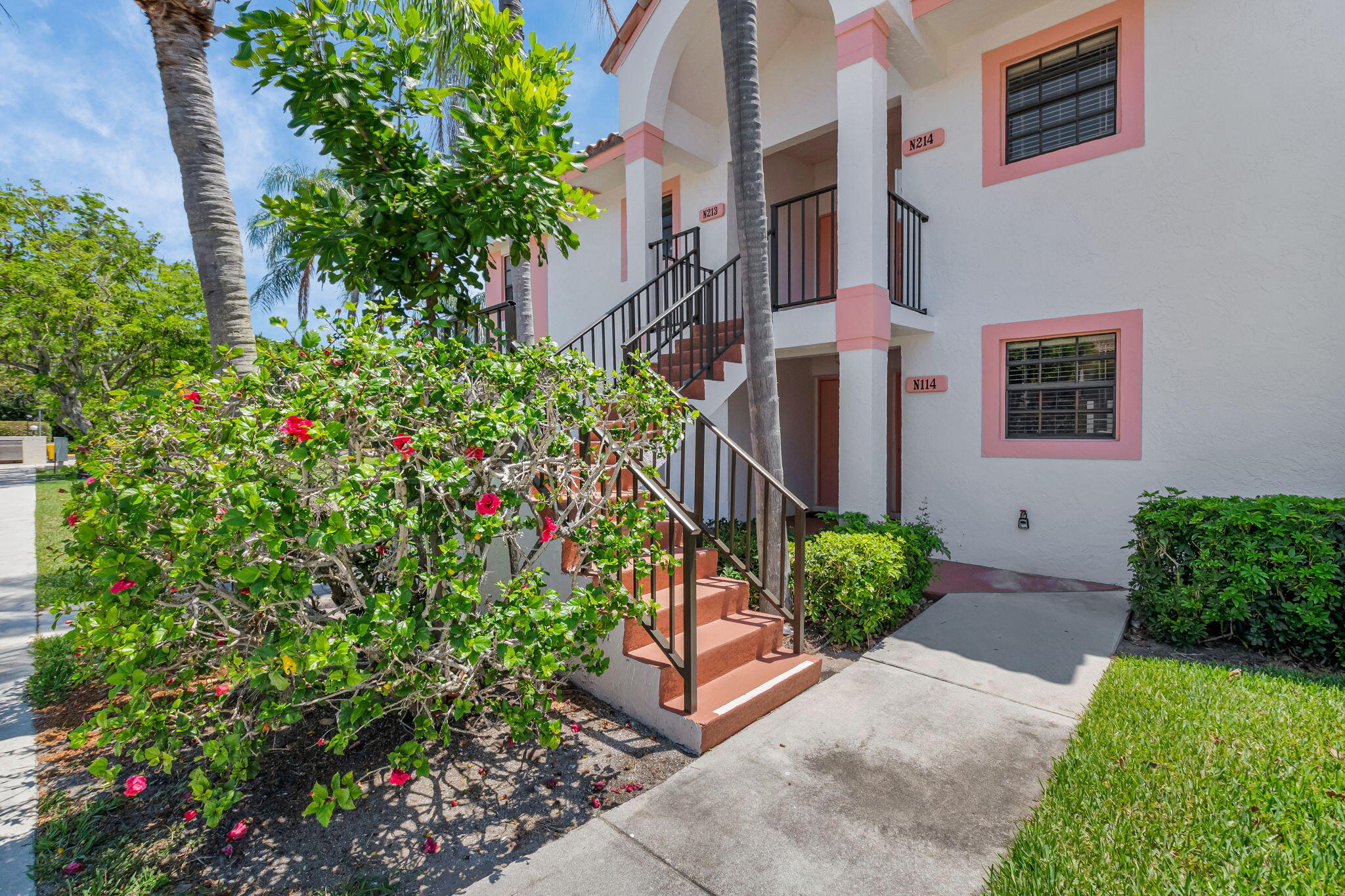 320 Norwood Terrace N114
