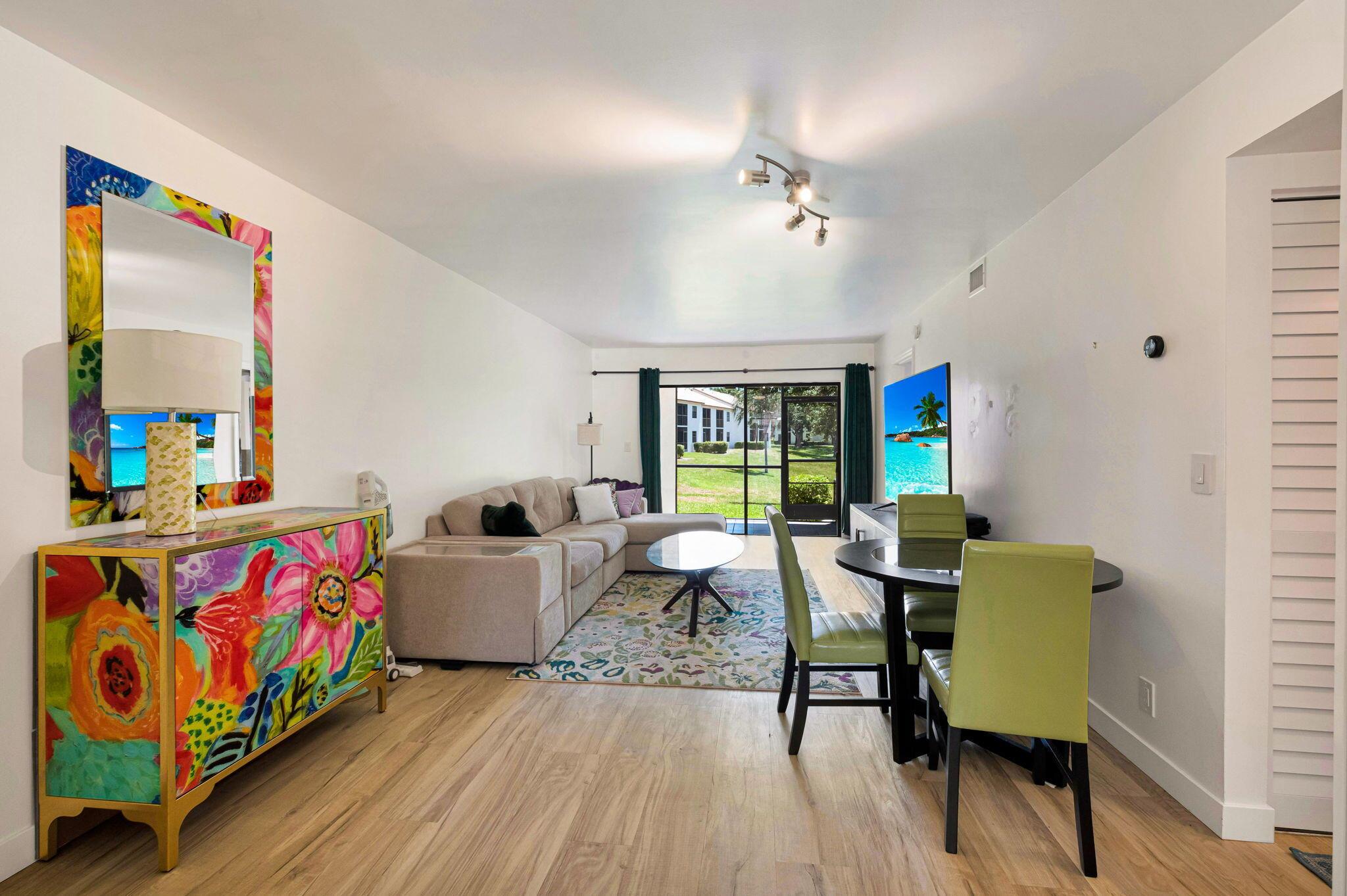 320 Norwood Terrace N114