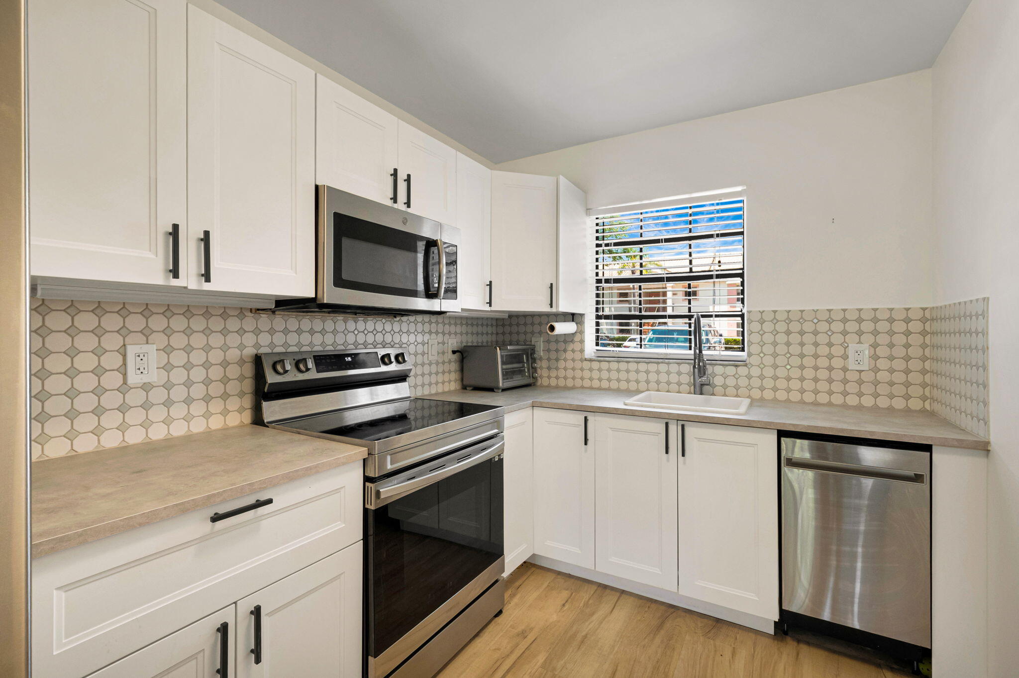 320 Norwood Terrace N114