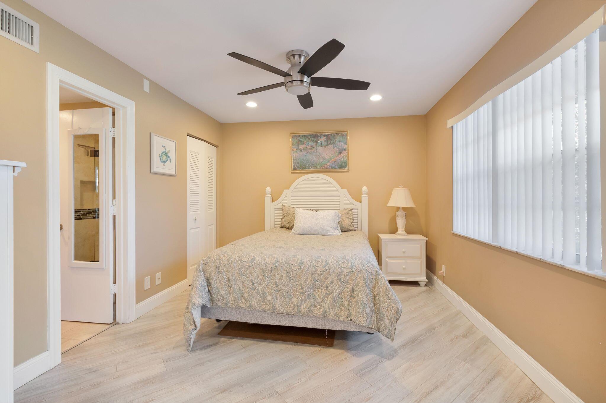 1631 NW 18th Avenue 102