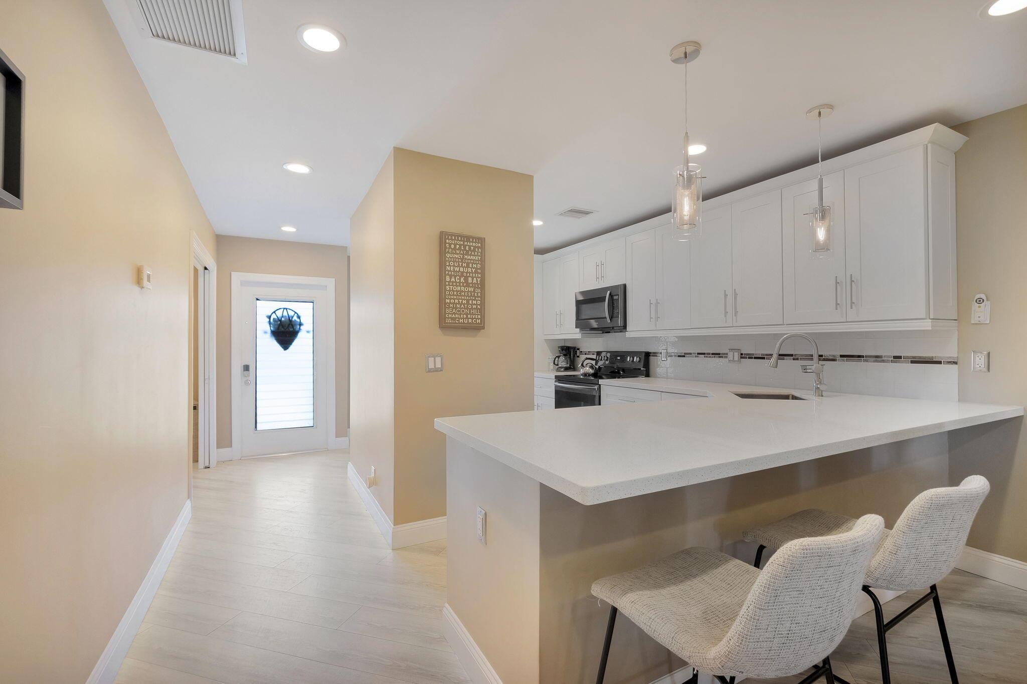 1631 NW 18th Avenue 102