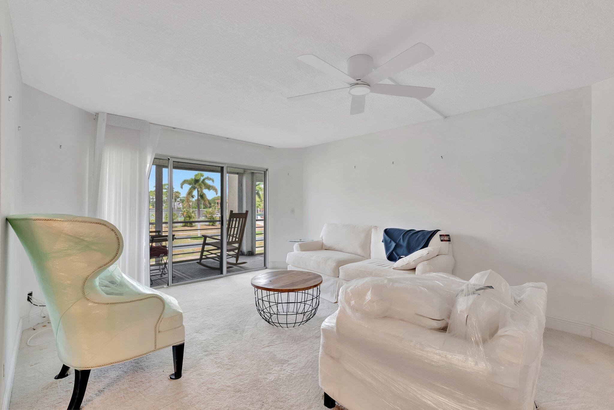 3590 Via Poinciana 205 205