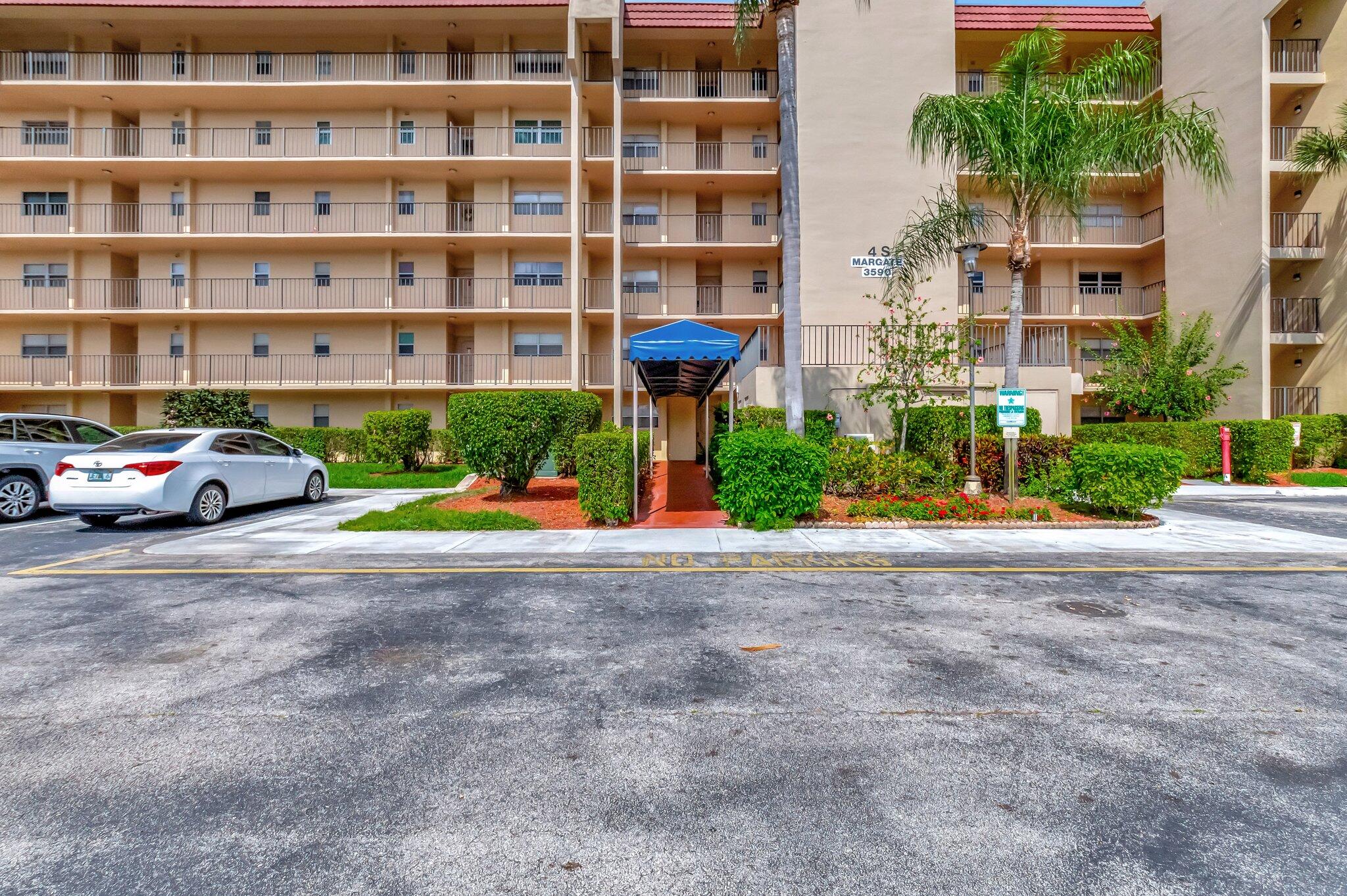 3590 Via Poinciana 205 205