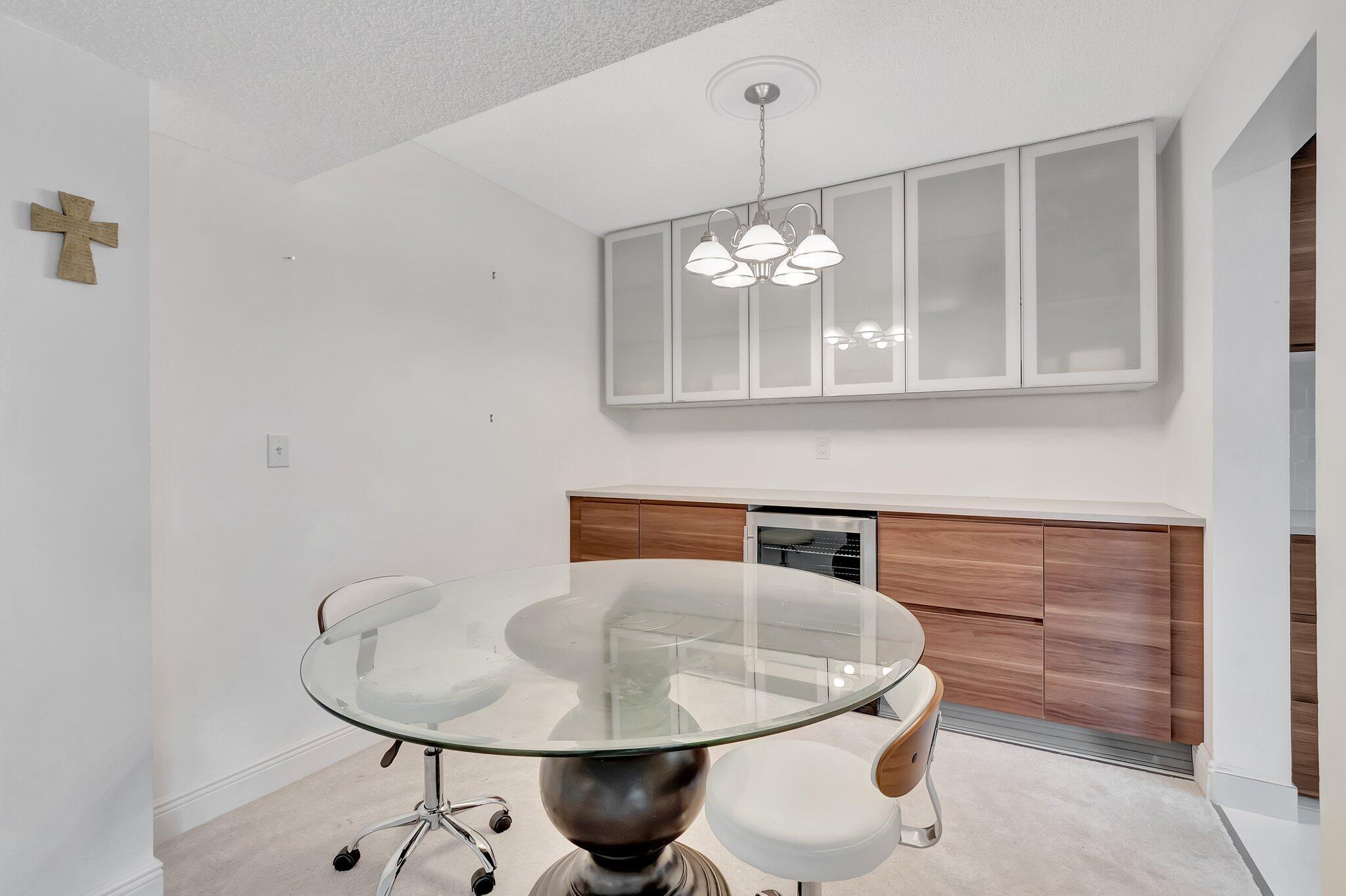 3590 Via Poinciana 205 205