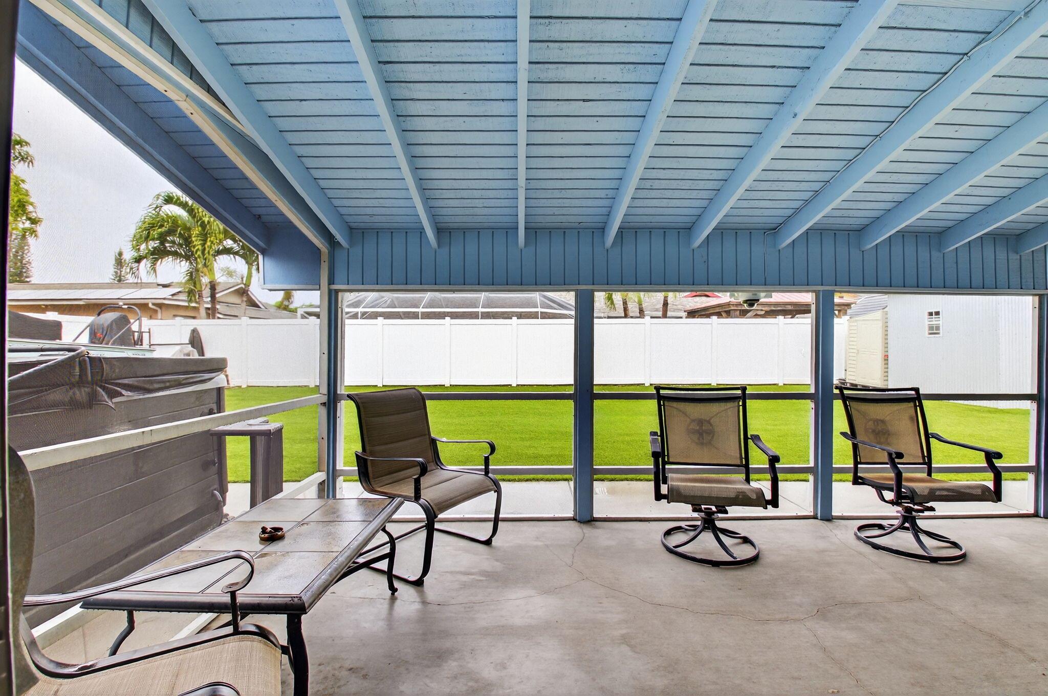 9286 Longmeadow Circle