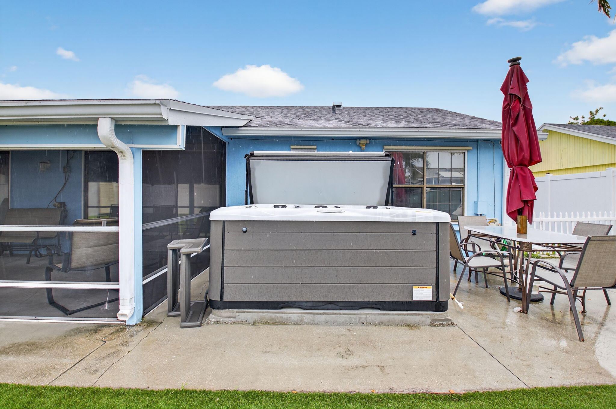 9286 Longmeadow Circle