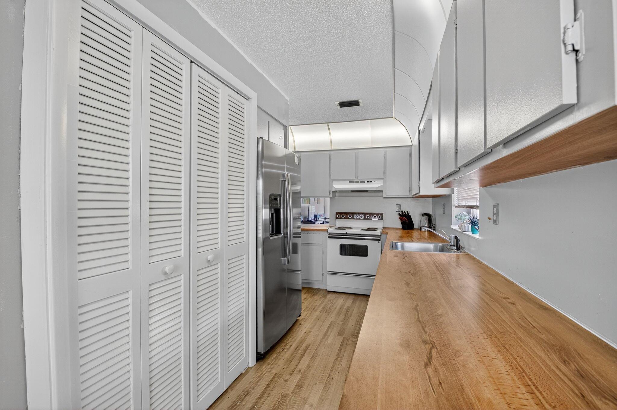 13212 Lucinda Palm Court D