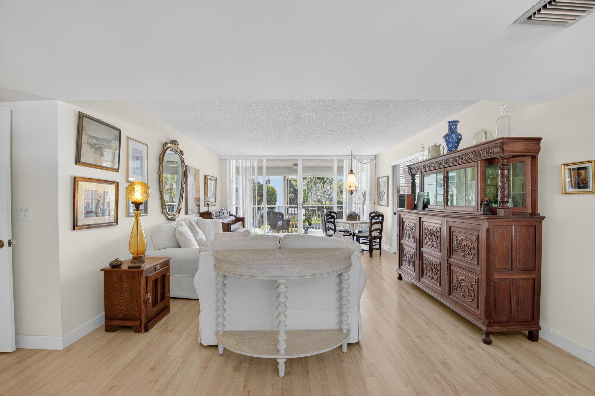 1 Harbourside Drive 4205